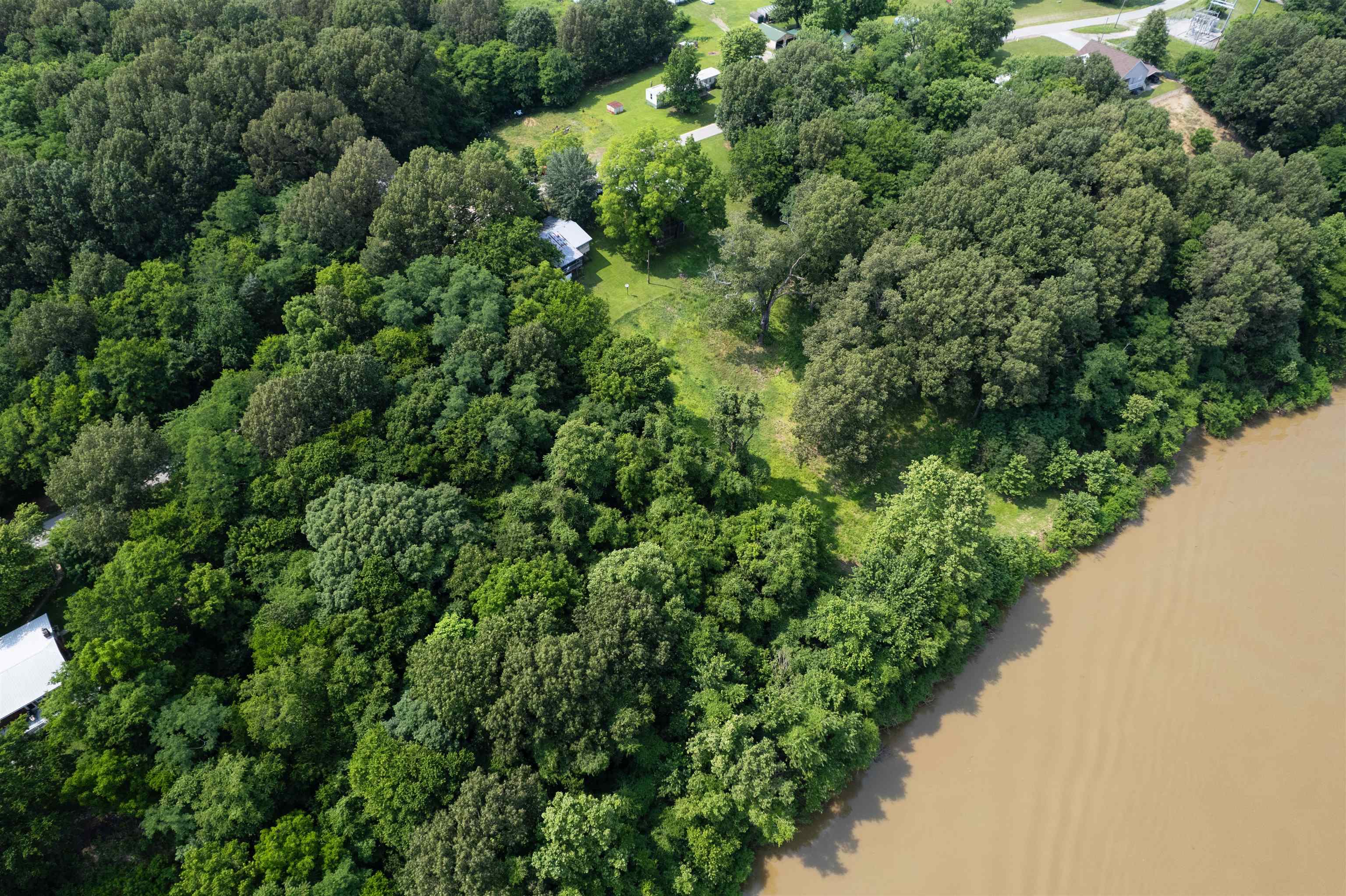 150 Highbanks Ferry Rd, Slaughters, Kentucky 42456, 2 Bedrooms Bedrooms, ,1 BathroomBathrooms,Single Family Residence,For Sale,Highbanks Ferry Rd,92326