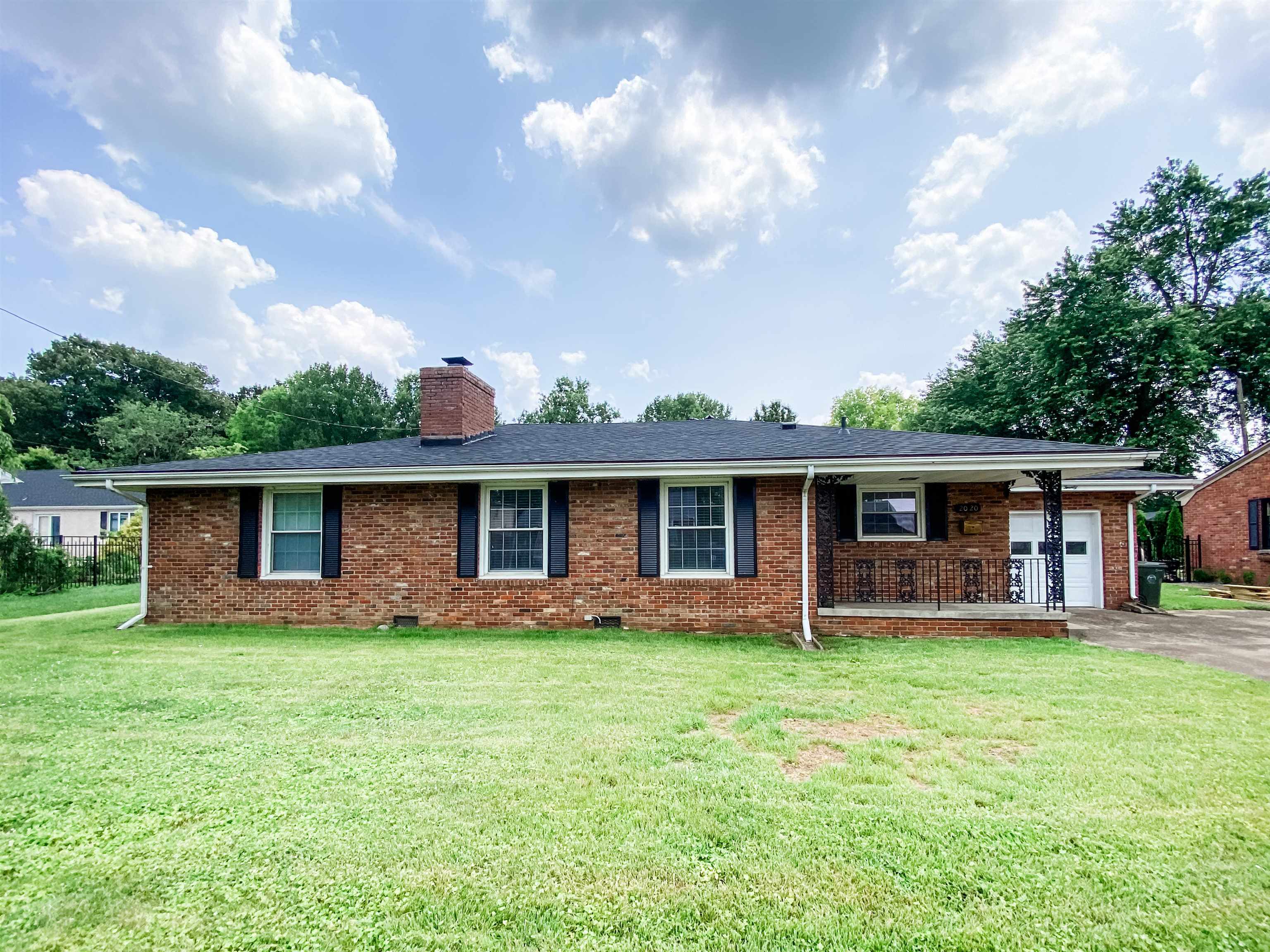 2020 York Dr, Owensboro, Kentucky 42301, 3 Bedrooms Bedrooms, ,2 BathroomsBathrooms,Single Family Residence,For Sale,York Dr,92329