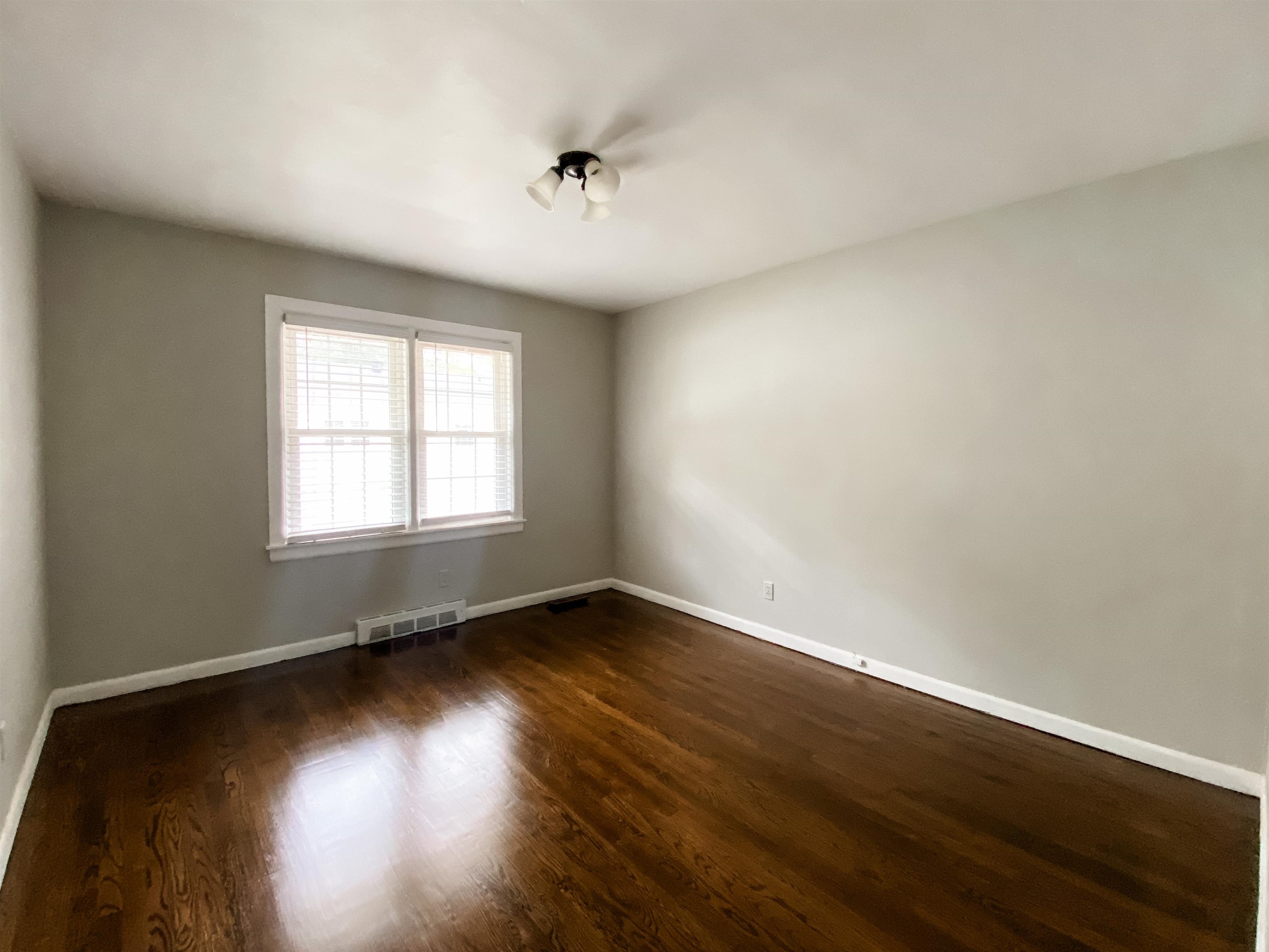 2020 York Dr, Owensboro, Kentucky 42301, 3 Bedrooms Bedrooms, ,2 BathroomsBathrooms,Single Family Residence,For Sale,York Dr,92329