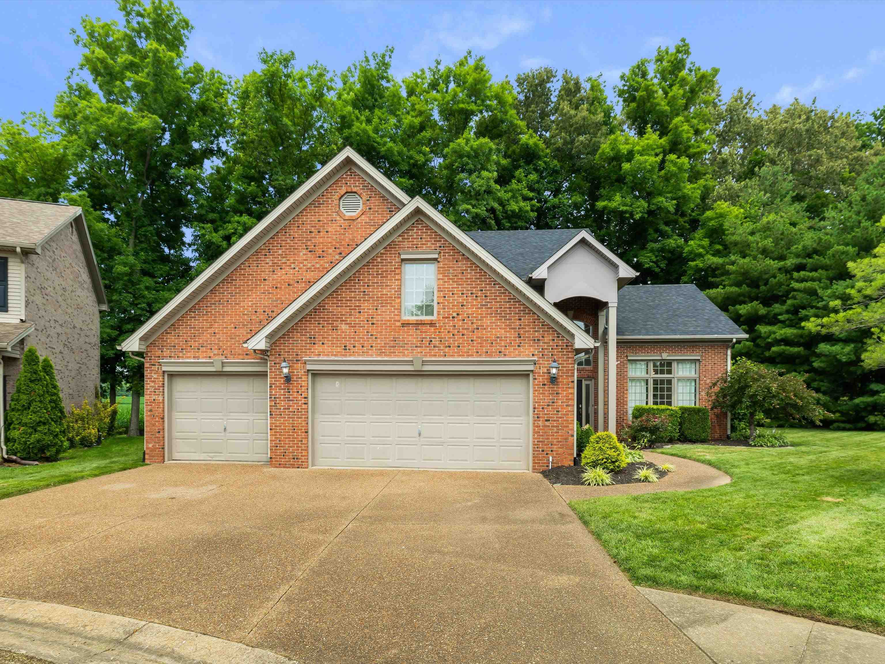 6733 Kingston Drive, Owensboro, Kentucky 42303, 4 Bedrooms Bedrooms, ,3 BathroomsBathrooms,Single Family Residence,For Sale,Kingston Drive,92335