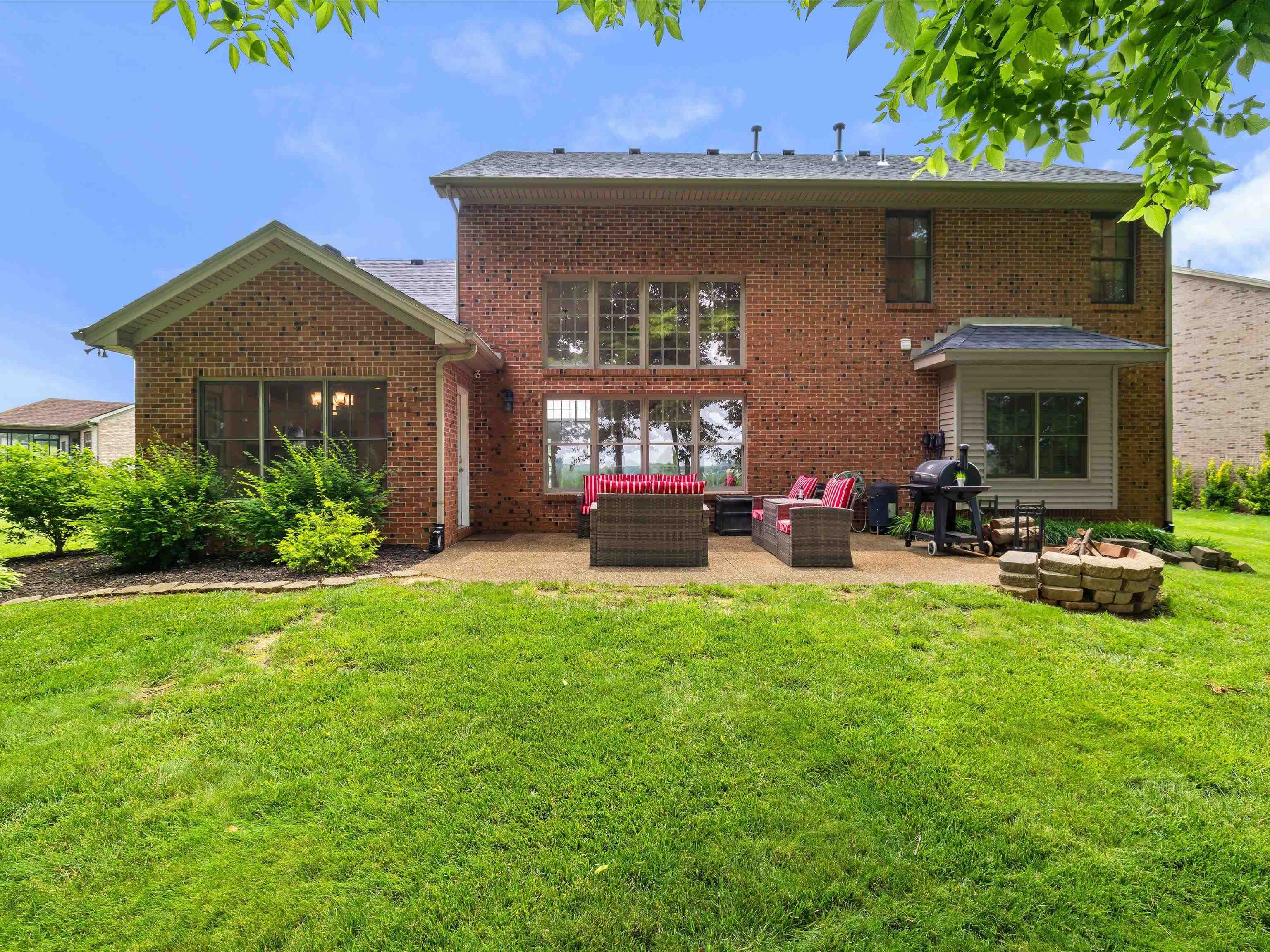 6733 Kingston Drive, Owensboro, Kentucky 42303, 4 Bedrooms Bedrooms, ,3 BathroomsBathrooms,Single Family Residence,For Sale,Kingston Drive,92335