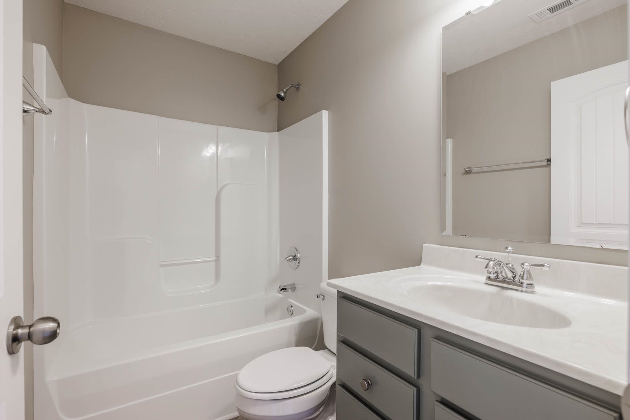 4819 Bernheim Drive, Owensboro, Kentucky 42301, 3 Bedrooms Bedrooms, ,2 BathroomsBathrooms,Single Family Residence,For Sale,Bernheim Drive,92336
