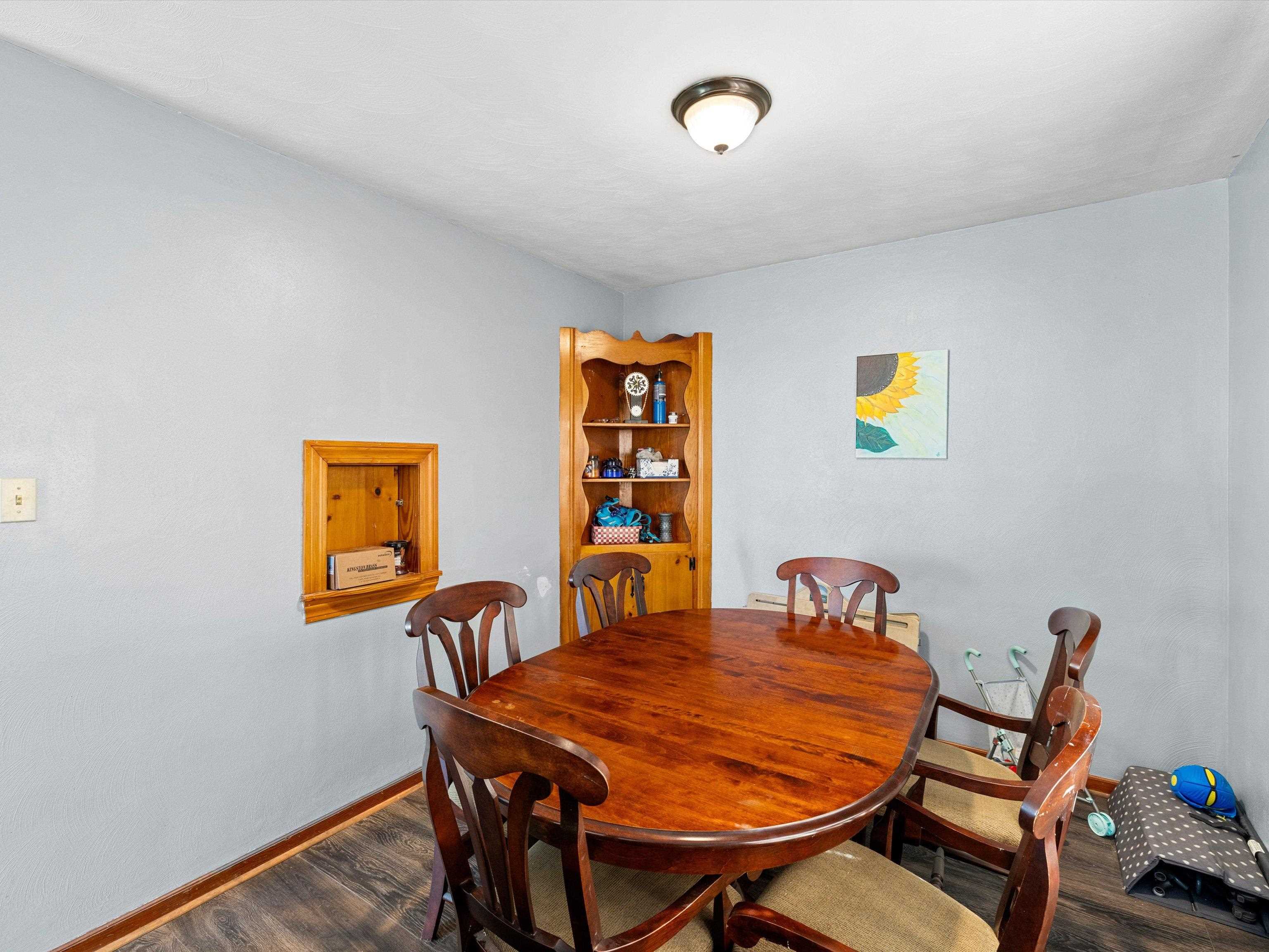 527 Sufffolk Drive, Owensboro, Kentucky 42303, 3 Bedrooms Bedrooms, ,1 BathroomBathrooms,Single Family Residence,For Sale,Sufffolk Drive,92337