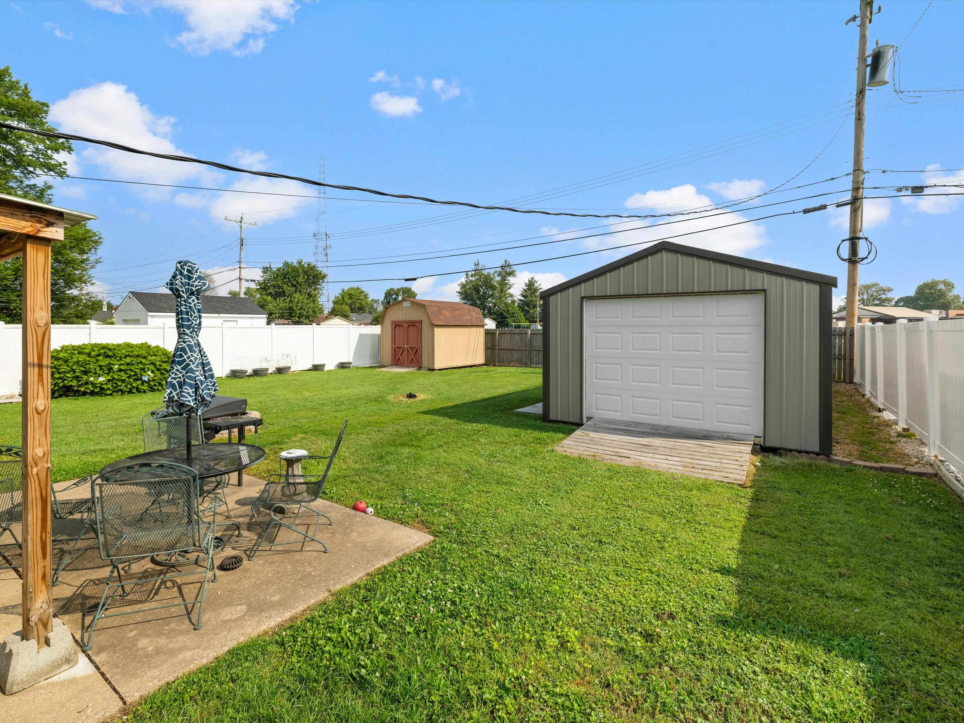 527 Sufffolk Drive, Owensboro, Kentucky 42303, 3 Bedrooms Bedrooms, ,1 BathroomBathrooms,Single Family Residence,For Sale,Sufffolk Drive,92337