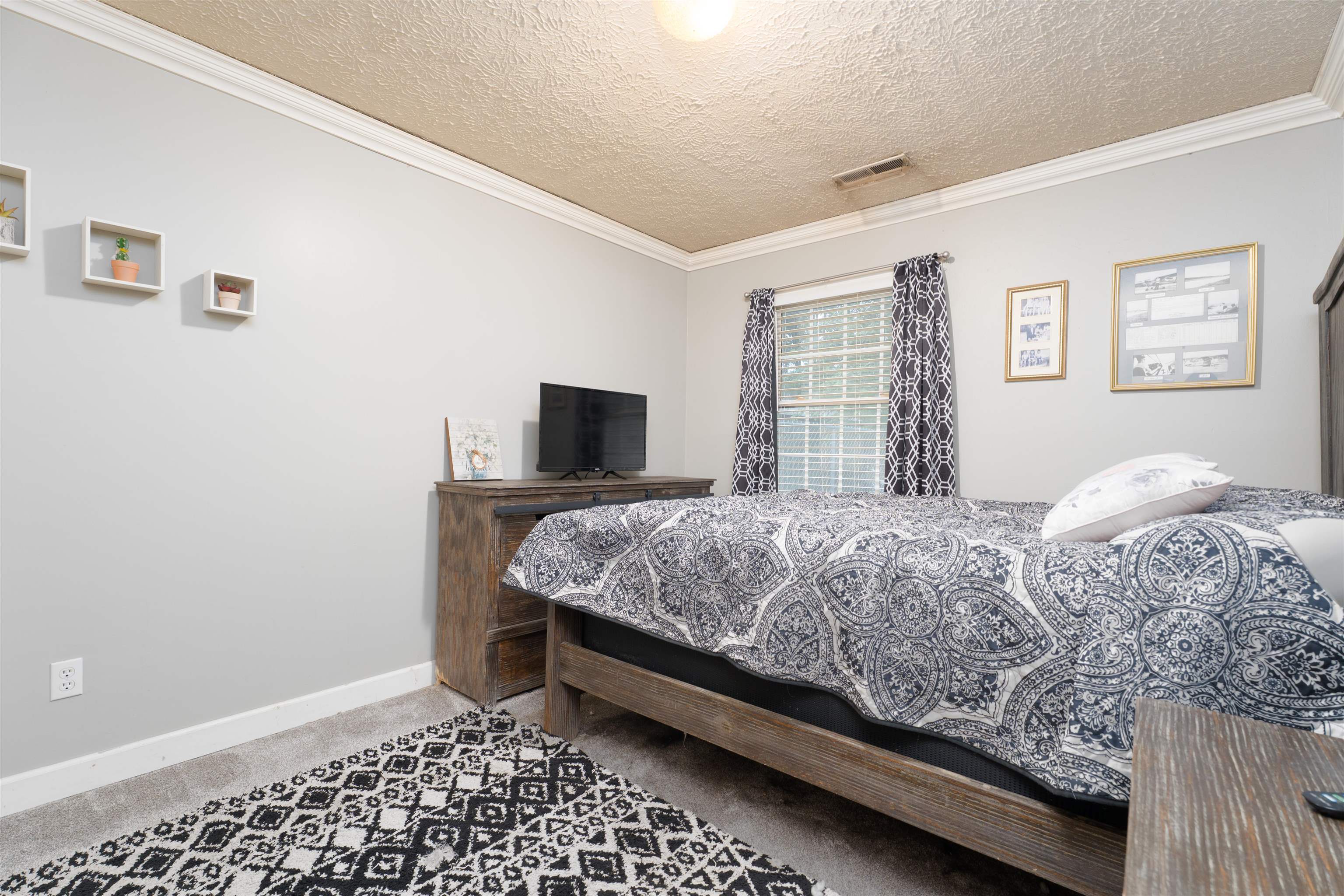 4730 Shell Dr., Owensboro, Kentucky 42303, 3 Bedrooms Bedrooms, ,1 BathroomBathrooms,Single Family Residence,For Sale,Shell Dr.,92339