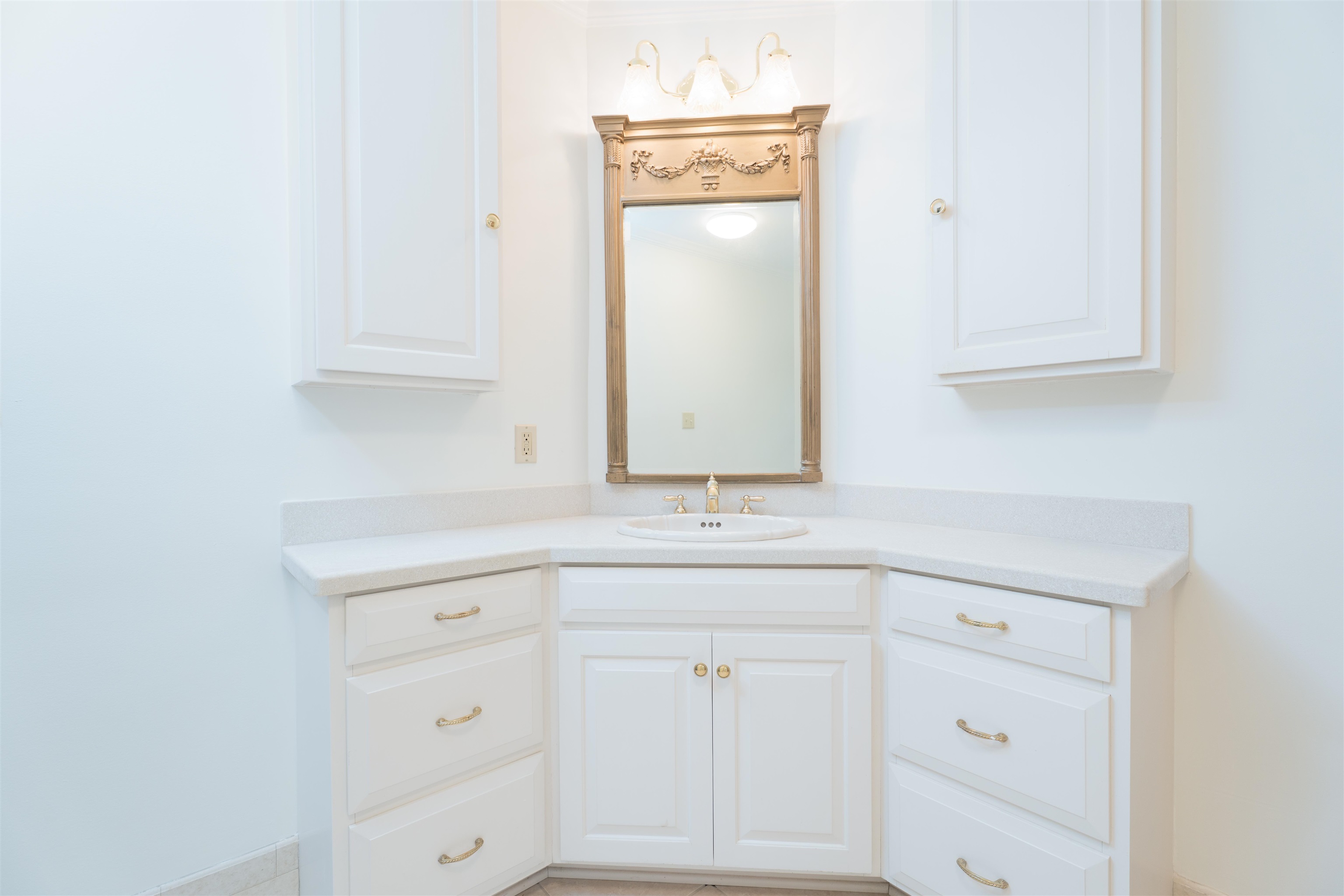 1811 Stratford Dr, Owensboro, Kentucky 42301, 2 Bedrooms Bedrooms, ,2 BathroomsBathrooms,Single Family Residence,For Sale,Stratford Dr,92342