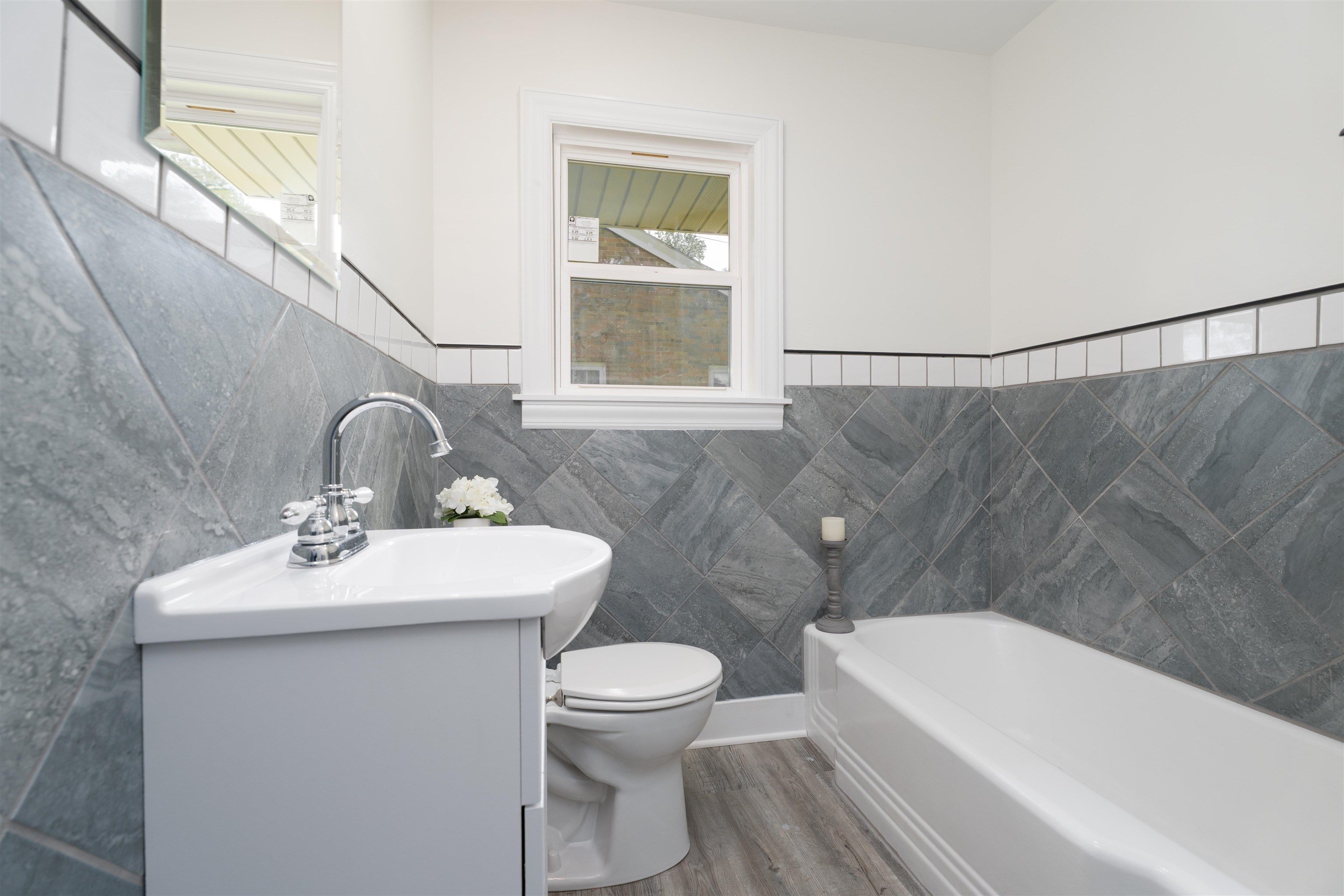 1811 Stratford Dr, Owensboro, Kentucky 42301, 2 Bedrooms Bedrooms, ,2 BathroomsBathrooms,Single Family Residence,For Sale,Stratford Dr,92342
