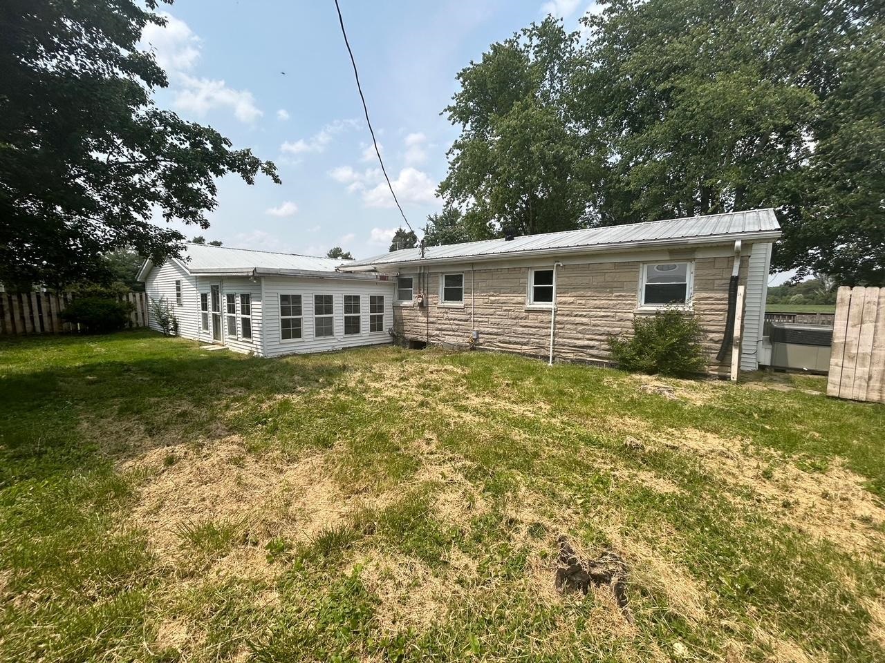6677 Crooked Road, Reed, Kentucky 42451, 2 Bedrooms Bedrooms, ,2 BathroomsBathrooms,Single Family Residence,For Sale,Crooked Road,92343