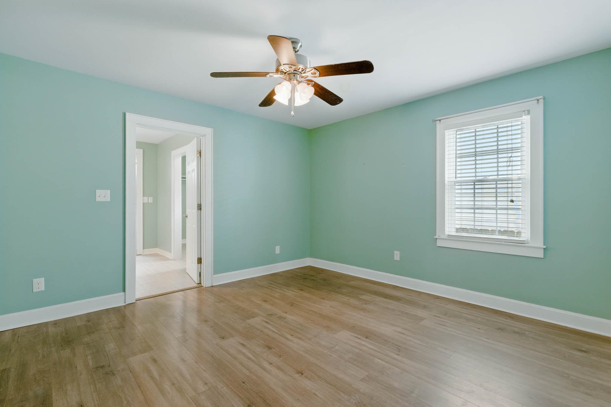708 Hill Avenue, Owensboro, Kentucky 42301, 4 Bedrooms Bedrooms, ,2 BathroomsBathrooms,Single Family Residence,For Sale,Hill Avenue,92346