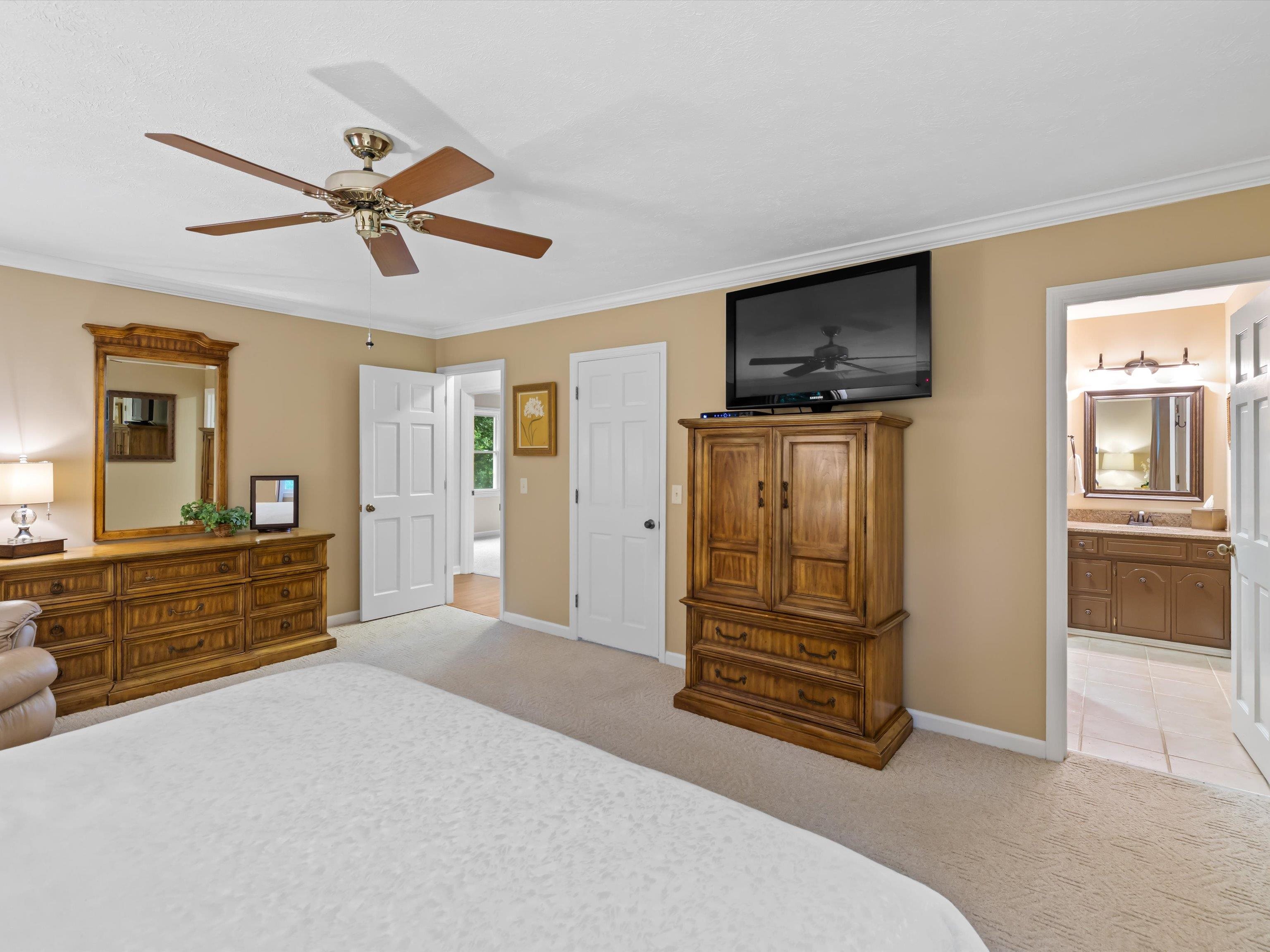 375 Hillcrest Circle, Hawesville, Kentucky 42348, 4 Bedrooms Bedrooms, ,3 BathroomsBathrooms,Single Family Residence,For Sale,Hillcrest Circle,92347