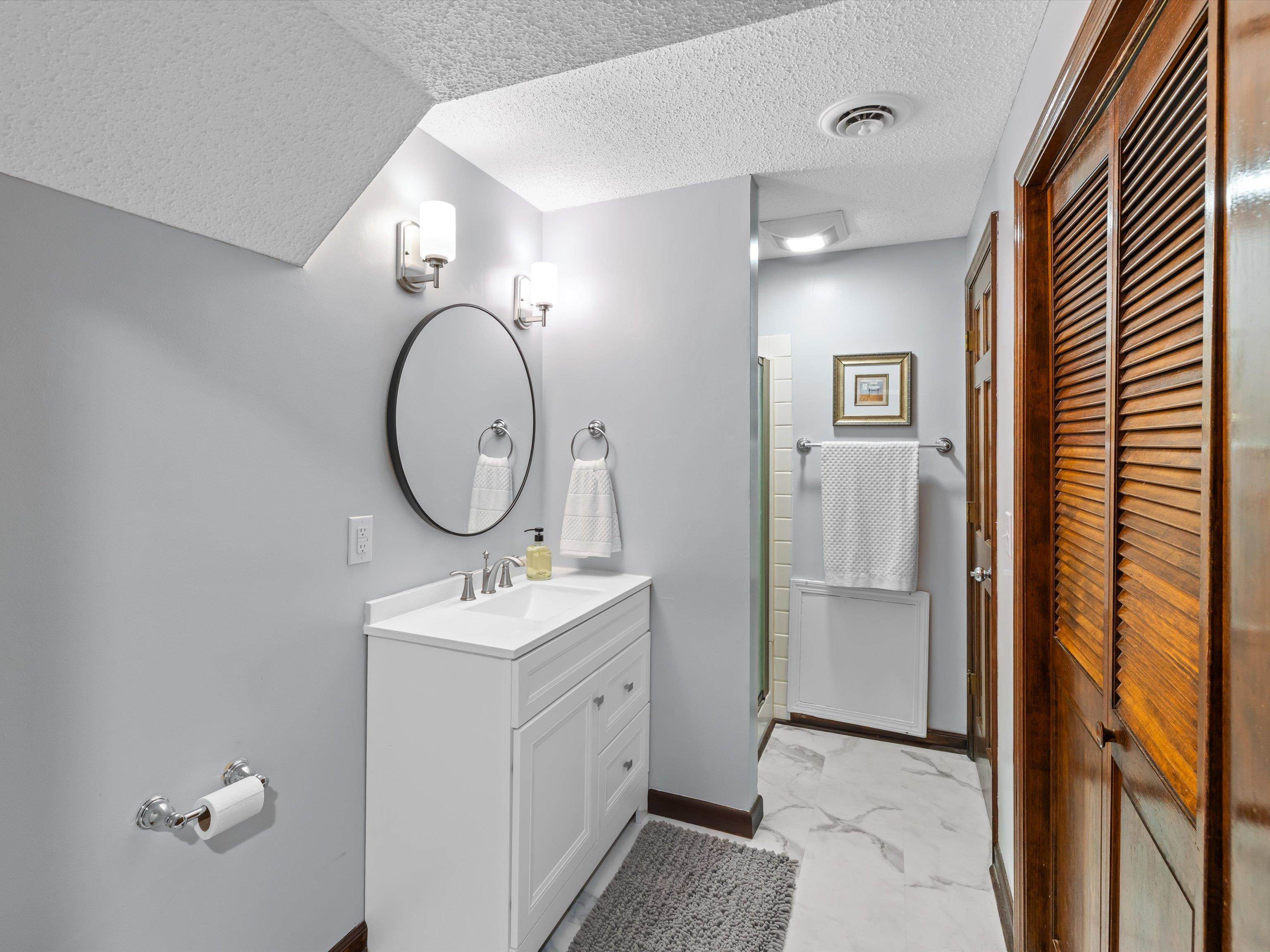375 Hillcrest Circle, Hawesville, Kentucky 42348, 4 Bedrooms Bedrooms, ,3 BathroomsBathrooms,Single Family Residence,For Sale,Hillcrest Circle,92347