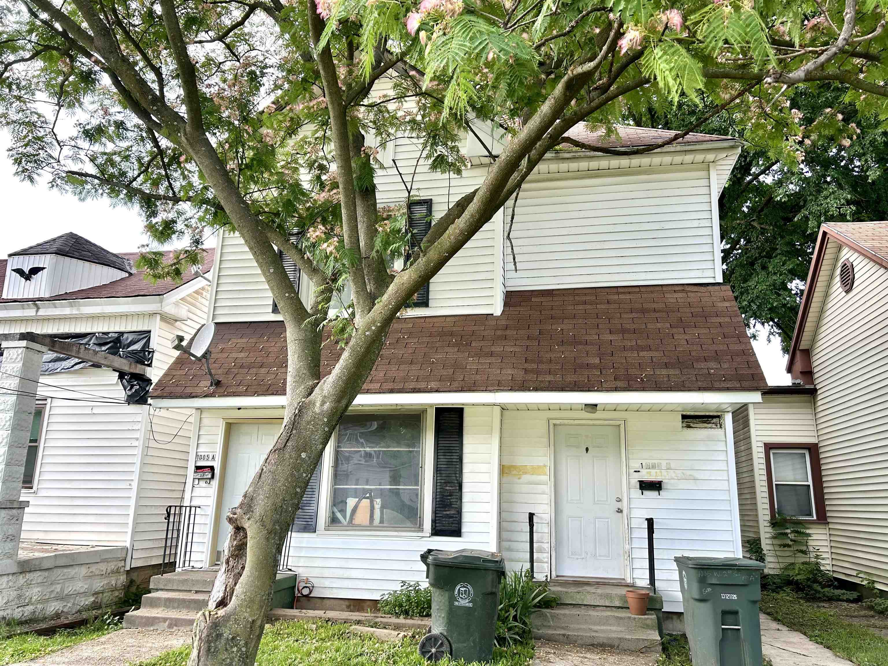 1005 2nd St, Owensboro, Kentucky 42303, 4 Bedrooms Bedrooms, ,2 BathroomsBathrooms,Duplex,For Sale,2nd St,92350