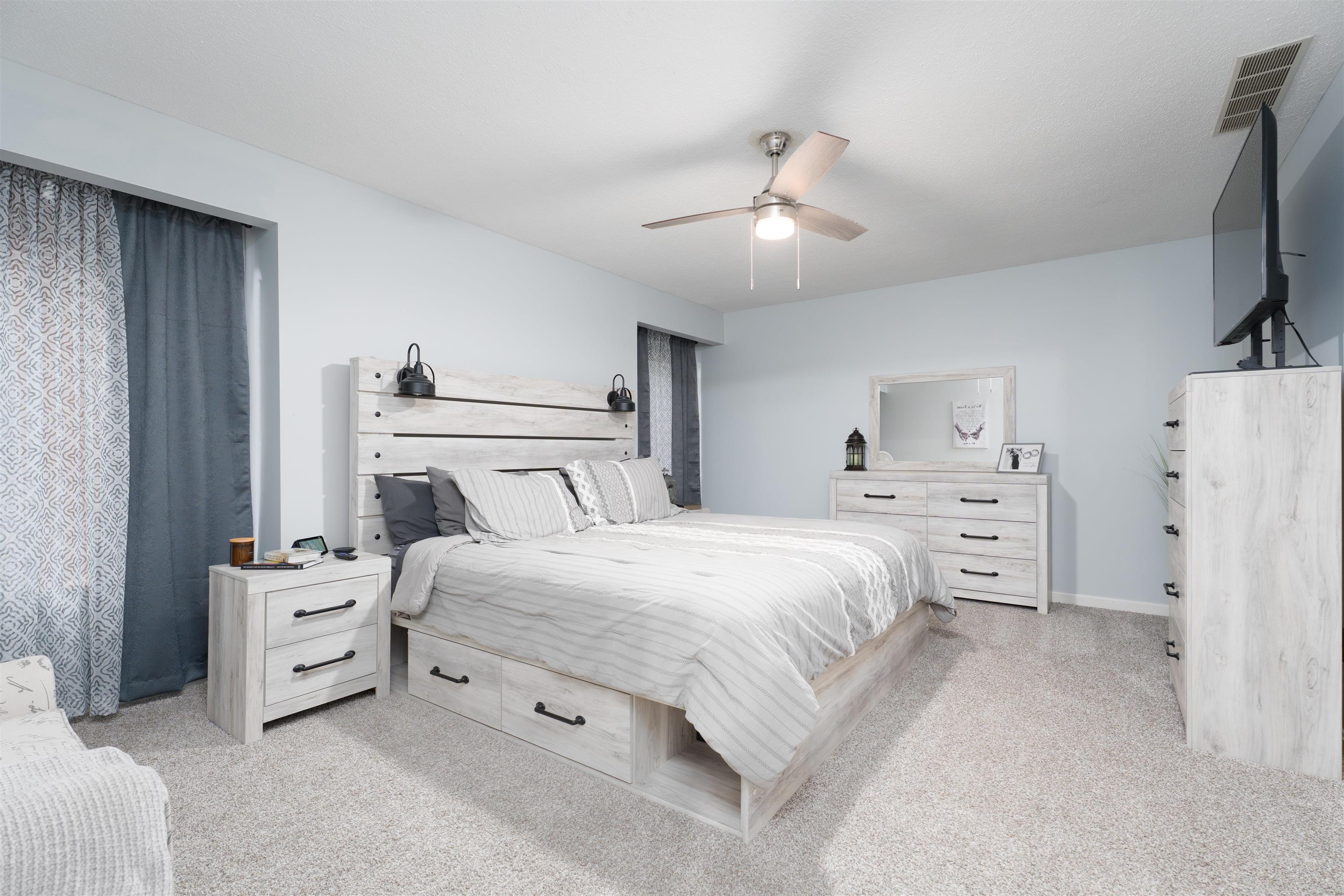 4413 Old Hartford Rd, Owensboro, Kentucky 42303, 4 Bedrooms Bedrooms, ,3 BathroomsBathrooms,Single Family Residence,For Sale,Old Hartford Rd,92353