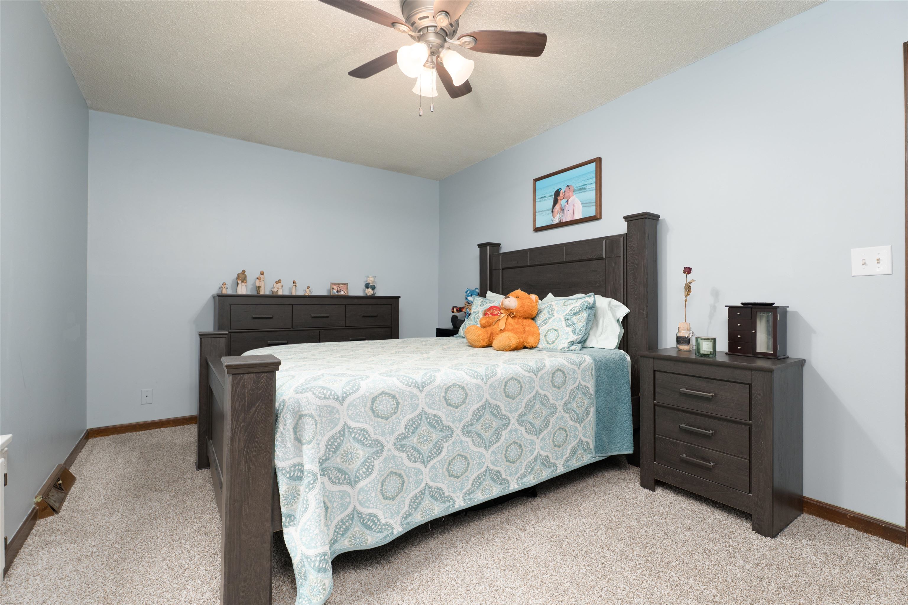 4413 Old Hartford Rd, Owensboro, Kentucky 42303, 4 Bedrooms Bedrooms, ,3 BathroomsBathrooms,Single Family Residence,For Sale,Old Hartford Rd,92353