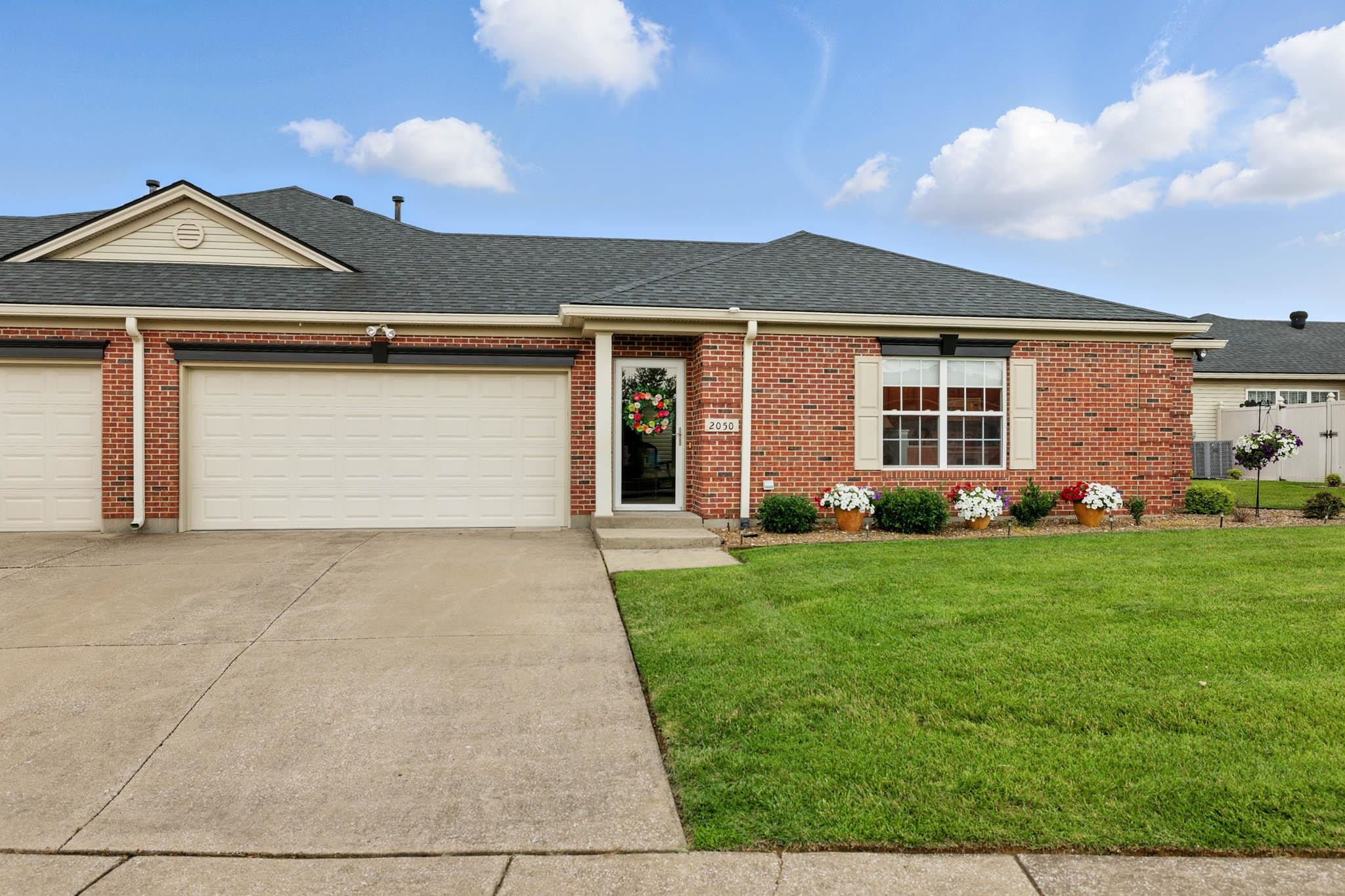 2050 Trillium Gardens, Owensboro, Kentucky 42303, 2 Bedrooms Bedrooms, ,2 BathroomsBathrooms,Condominium,For Sale,Trillium Gardens,92357