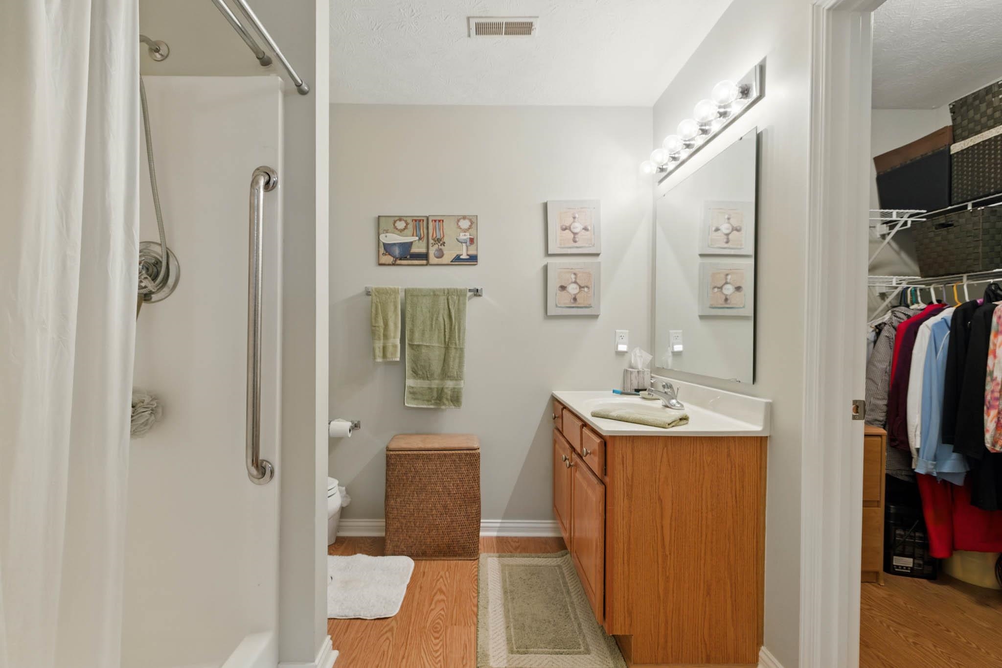 2050 Trillium Gardens, Owensboro, Kentucky 42303, 2 Bedrooms Bedrooms, ,2 BathroomsBathrooms,Condominium,For Sale,Trillium Gardens,92357