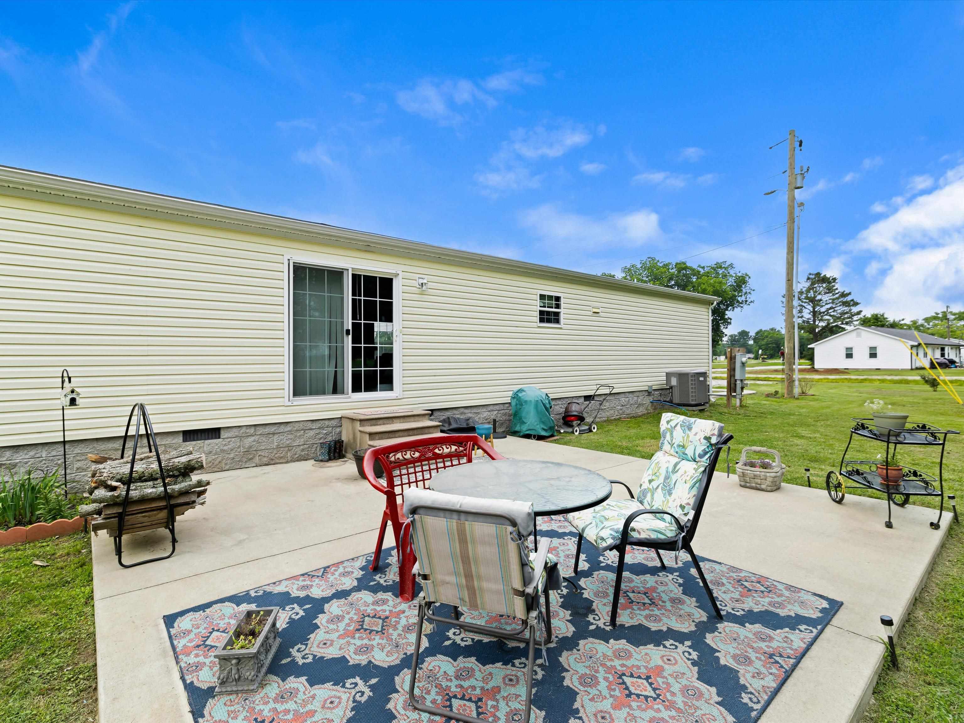 3096 State Route 136 W, Henderson, Kentucky 42420, 3 Bedrooms Bedrooms, ,2 BathroomsBathrooms,Manufactured Home,For Sale,State Route 136 W,92359