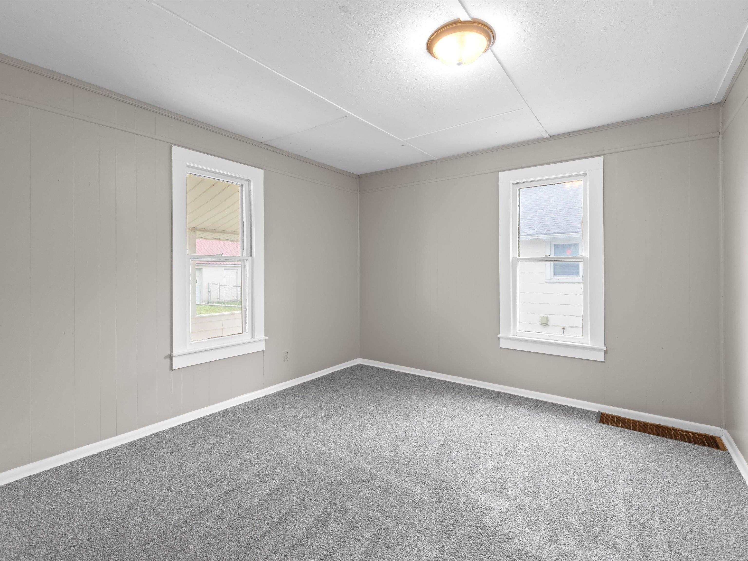 1531 Herr Ave., Owensboro, Kentucky 42301, 2 Bedrooms Bedrooms, ,1 BathroomBathrooms,Single Family Residence,For Sale,Herr Ave.,92362