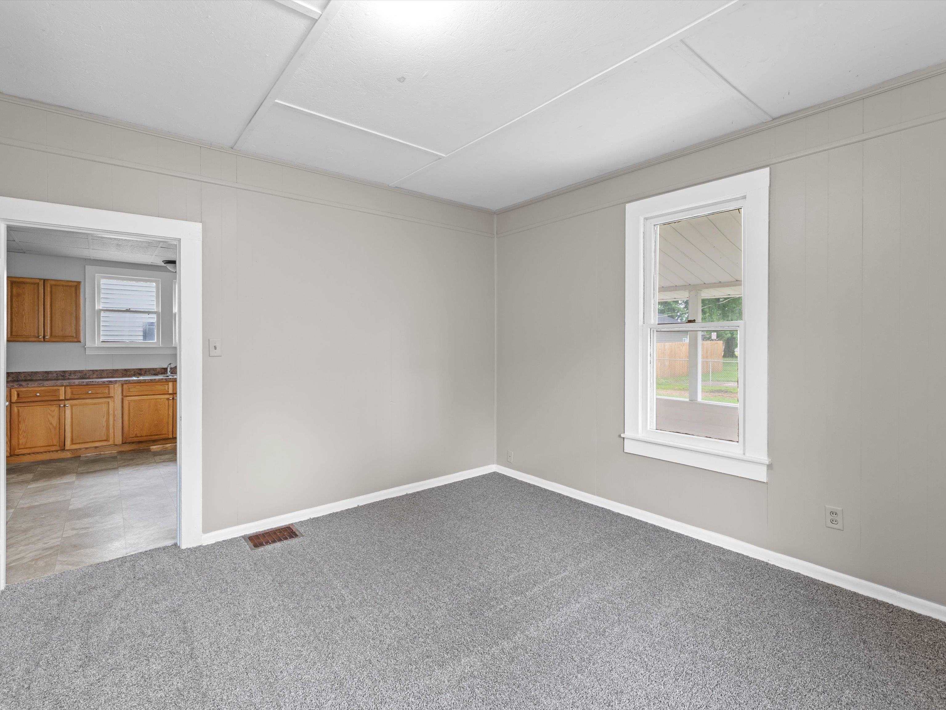 1531 Herr Ave., Owensboro, Kentucky 42301, 2 Bedrooms Bedrooms, ,1 BathroomBathrooms,Single Family Residence,For Sale,Herr Ave.,92362