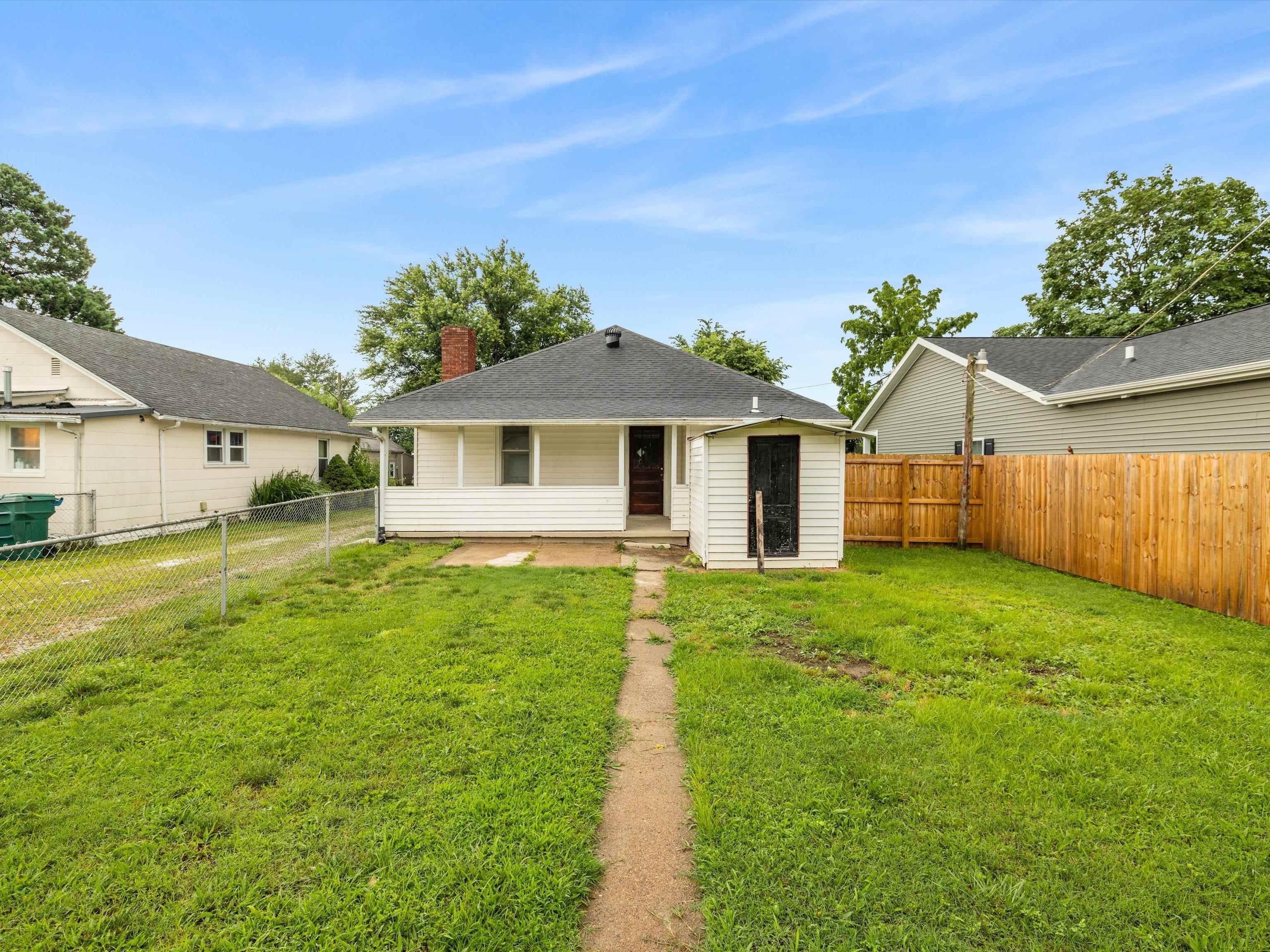 1531 Herr Ave., Owensboro, Kentucky 42301, 2 Bedrooms Bedrooms, ,1 BathroomBathrooms,Single Family Residence,For Sale,Herr Ave.,92362