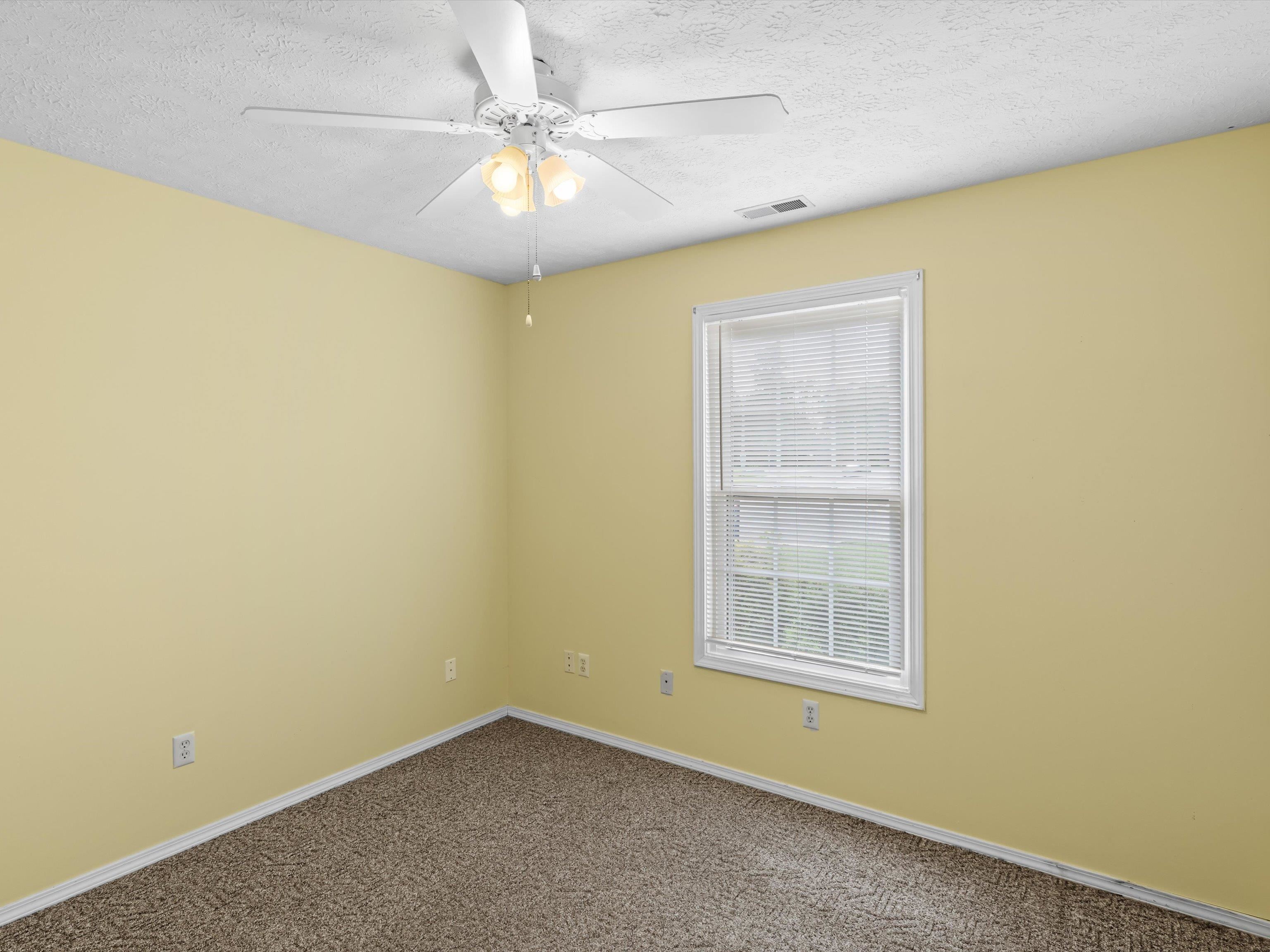 4349 Strickland Drive, Owensboro, Kentucky 42301, 3 Bedrooms Bedrooms, ,2 BathroomsBathrooms,Single Family Residence,For Sale,Strickland Drive,92363