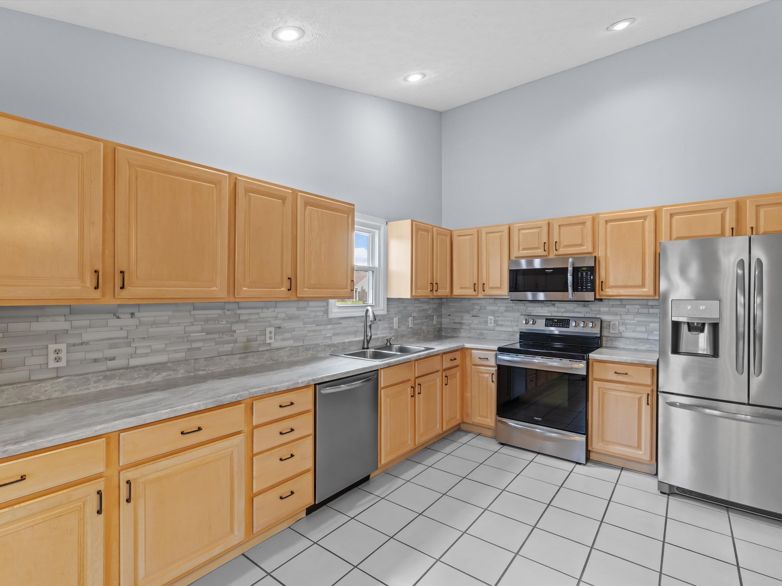 4349 Strickland Drive, Owensboro, Kentucky 42301, 3 Bedrooms Bedrooms, ,2 BathroomsBathrooms,Single Family Residence,For Sale,Strickland Drive,92363