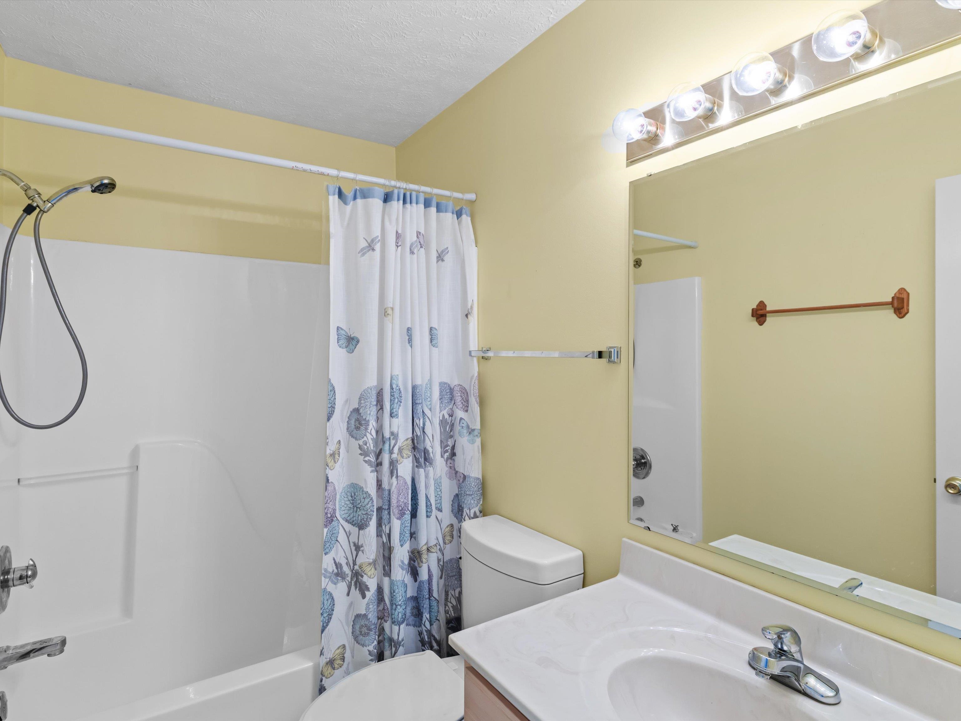 4349 Strickland Drive, Owensboro, Kentucky 42301, 3 Bedrooms Bedrooms, ,2 BathroomsBathrooms,Single Family Residence,For Sale,Strickland Drive,92363