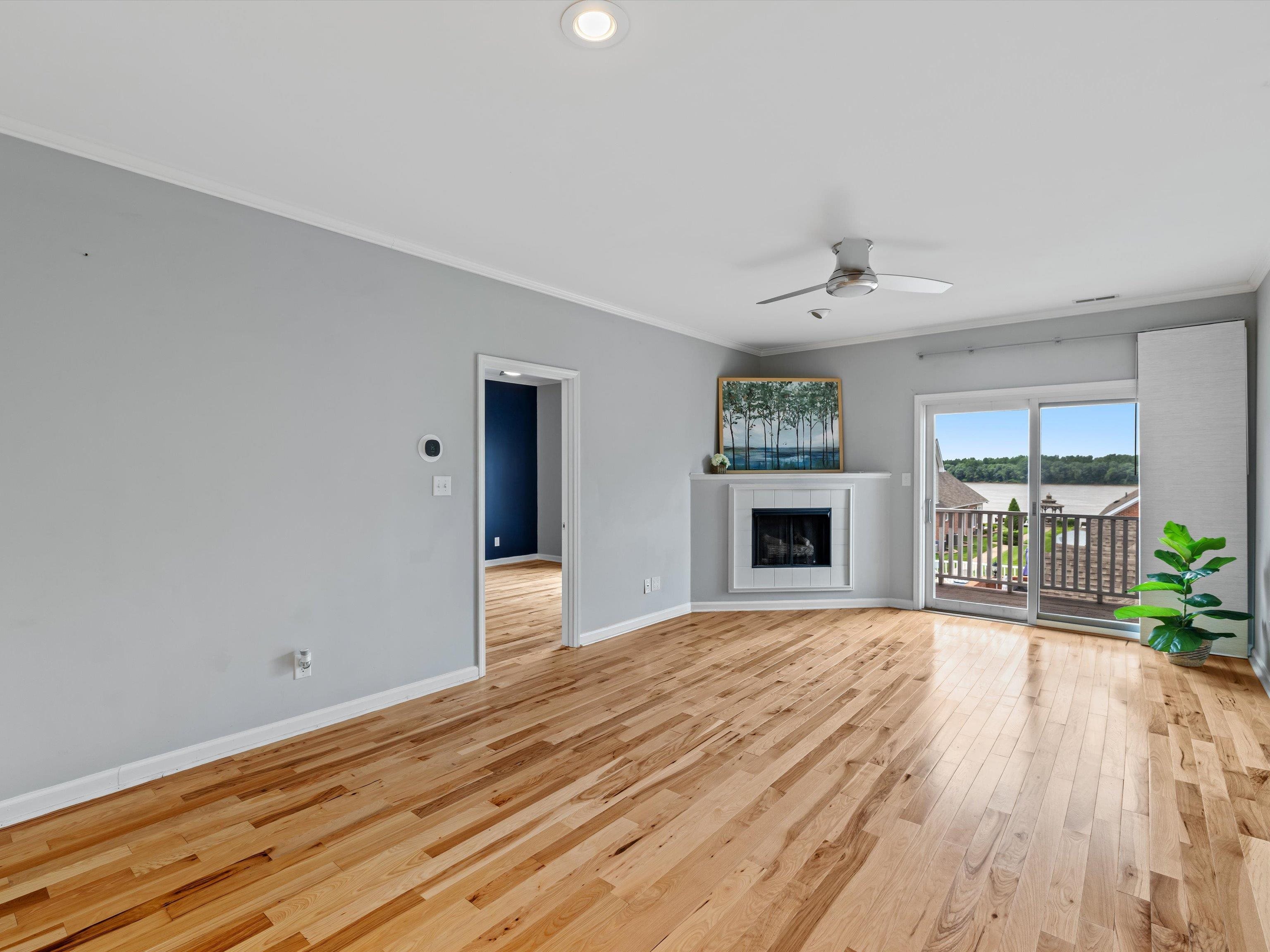 933 W 1st Street, Owensboro, Kentucky 42301, 2 Bedrooms Bedrooms, ,2 BathroomsBathrooms,Condominium,For Sale,W 1st Street,92367