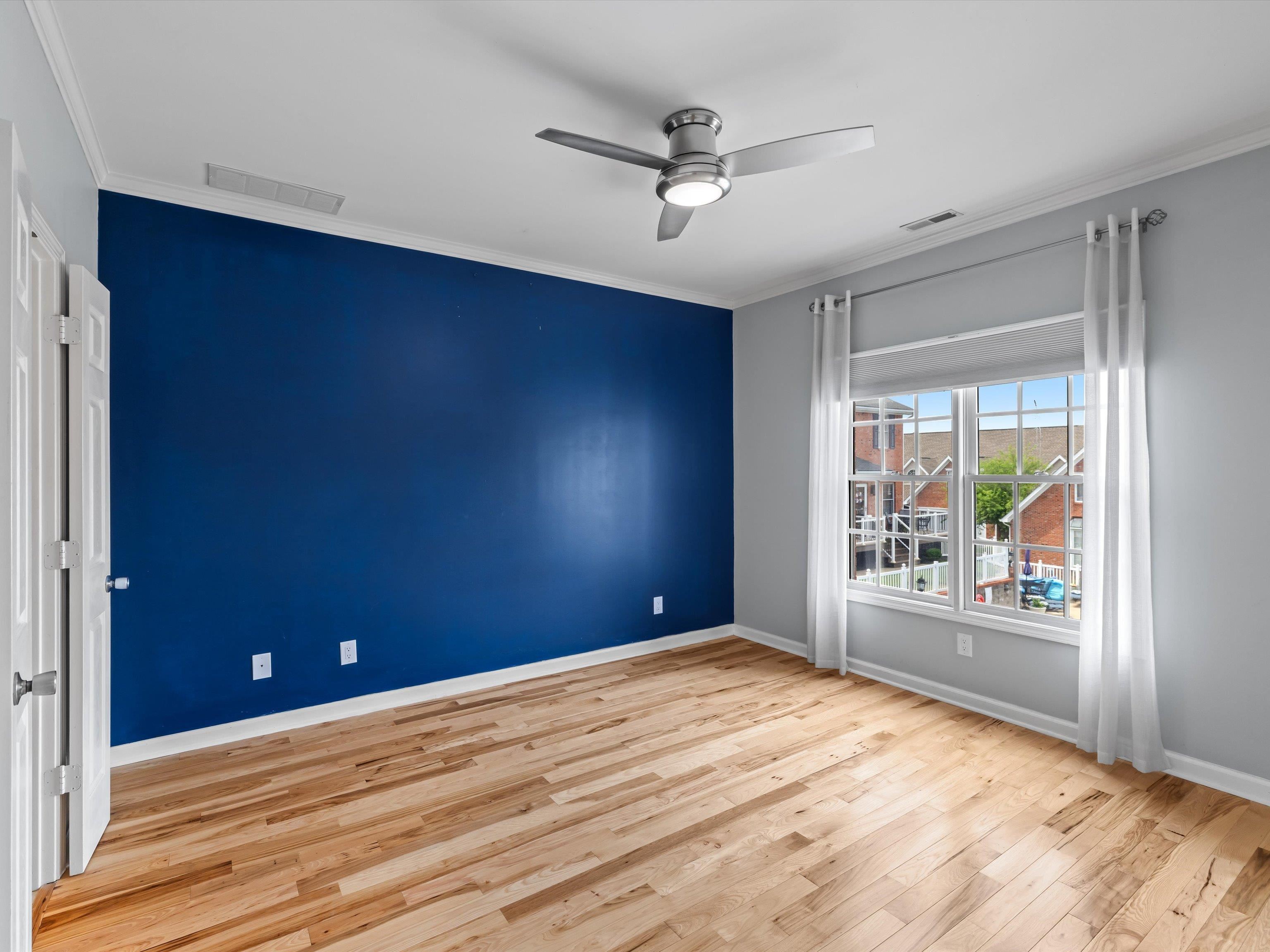 933 W 1st Street, Owensboro, Kentucky 42301, 2 Bedrooms Bedrooms, ,2 BathroomsBathrooms,Condominium,For Sale,W 1st Street,92367