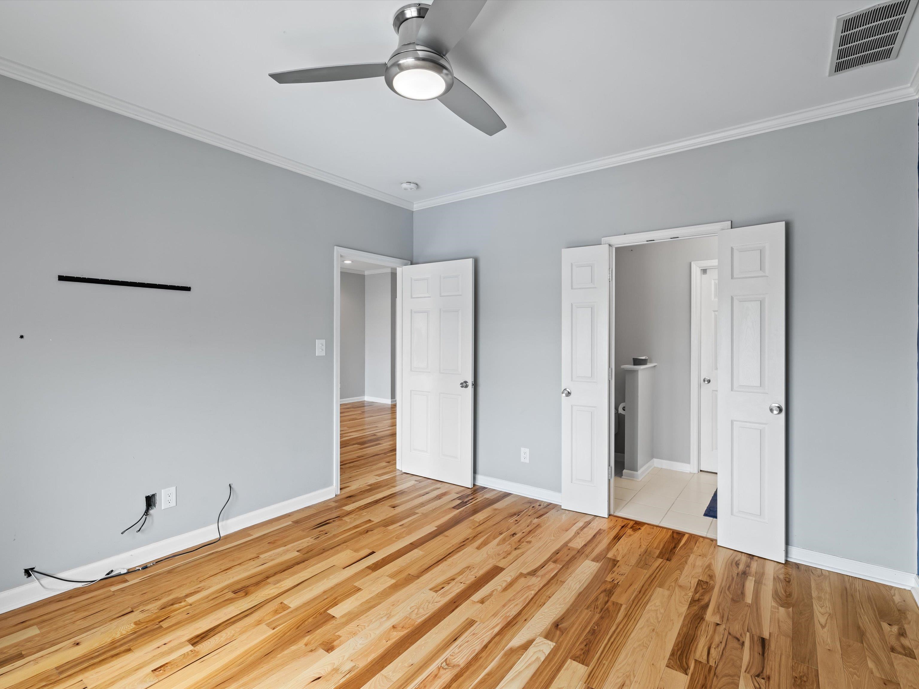 933 W 1st Street, Owensboro, Kentucky 42301, 2 Bedrooms Bedrooms, ,2 BathroomsBathrooms,Condominium,For Sale,W 1st Street,92367