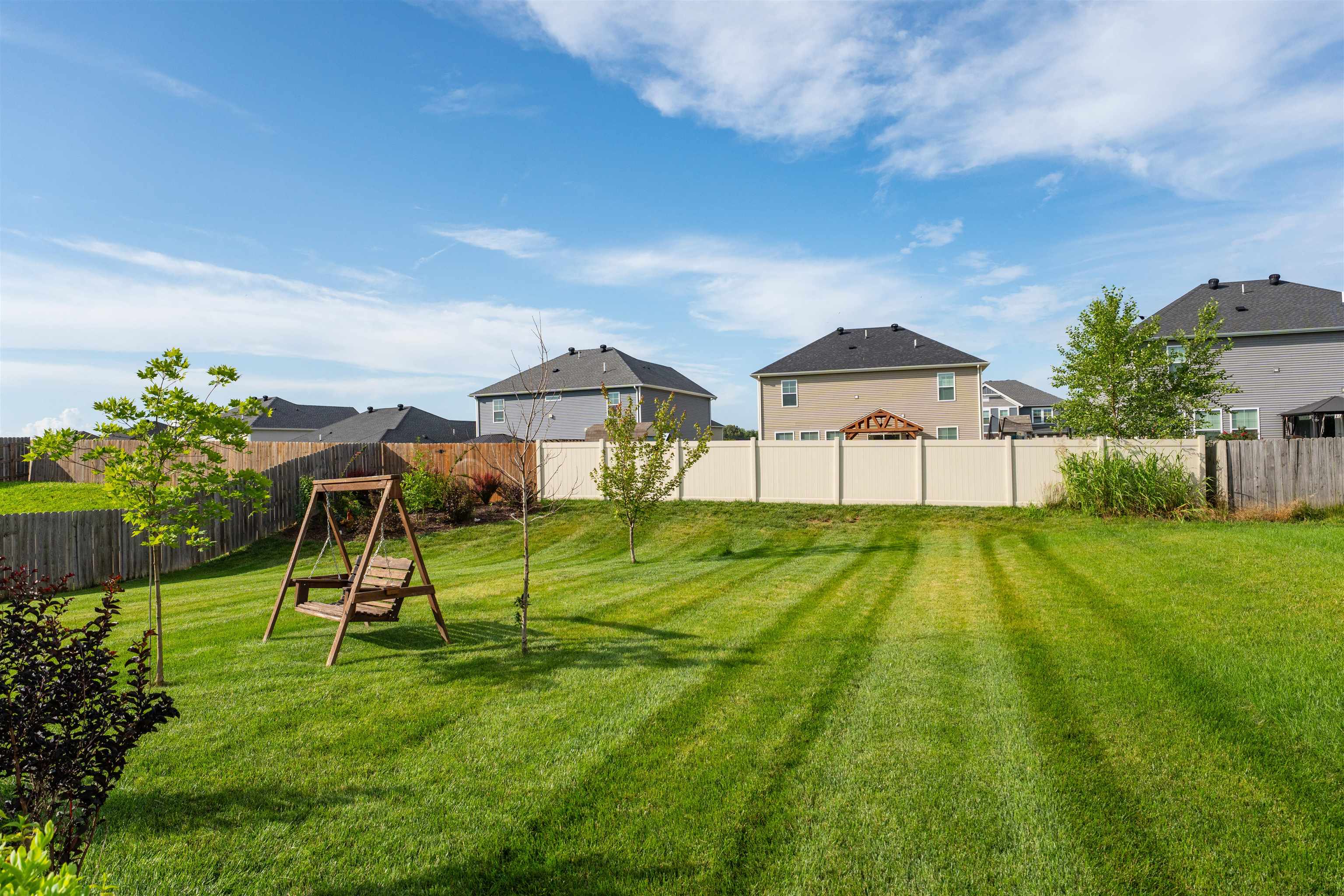 6833 Bridgeview Court, Utica, Kentucky 42376, 3 Bedrooms Bedrooms, ,2 BathroomsBathrooms,Single Family Residence,For Sale,Bridgeview Court,92374