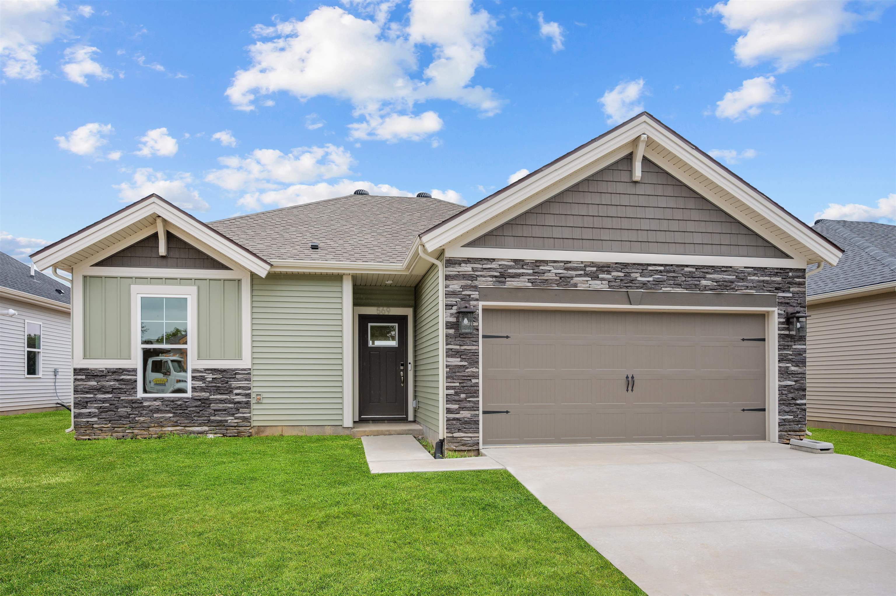 569 Alabaster Ln., Owensboro, Kentucky 42301, 3 Bedrooms Bedrooms, ,2 BathroomsBathrooms,Single Family Residence,For Sale,Alabaster Ln.,92376