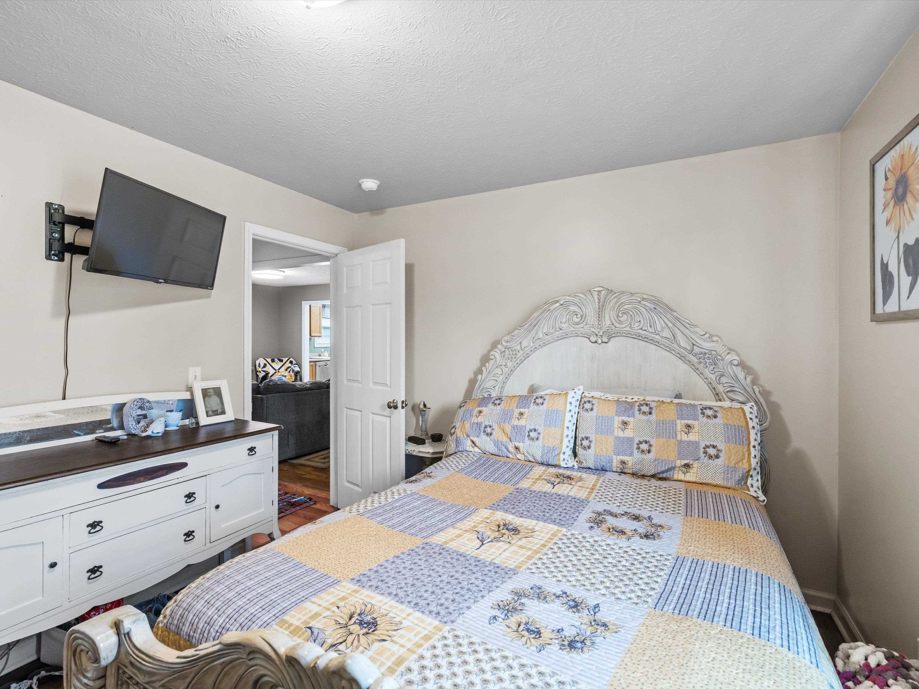 5745 State Highway 672, Dawson Springs, Kentucky 42408, 3 Bedrooms Bedrooms, ,2 BathroomsBathrooms,Single Family Residence,For Sale,State Highway 672,92377