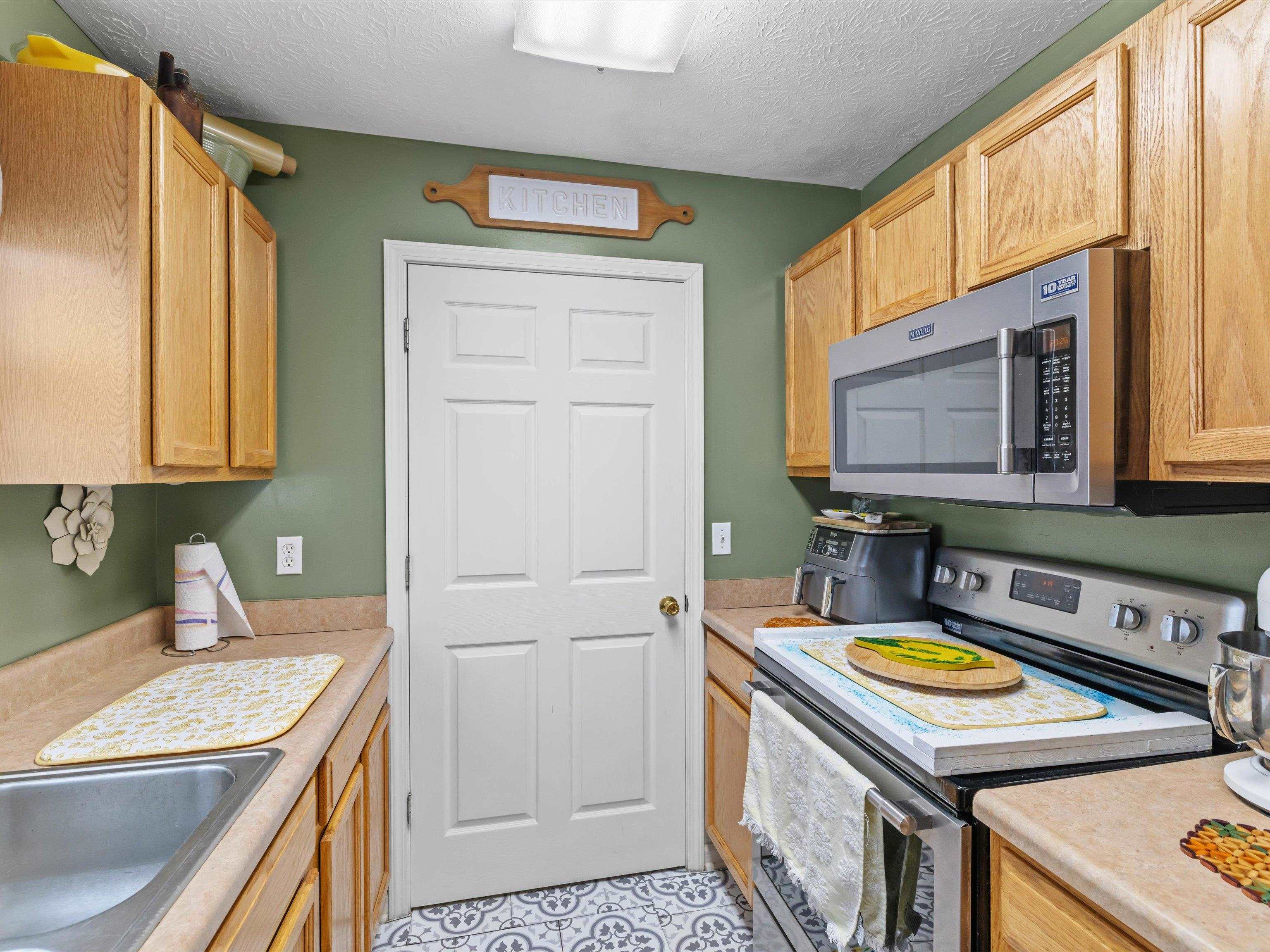5745 State Highway 672, Dawson Springs, Kentucky 42408, 3 Bedrooms Bedrooms, ,2 BathroomsBathrooms,Single Family Residence,For Sale,State Highway 672,92377