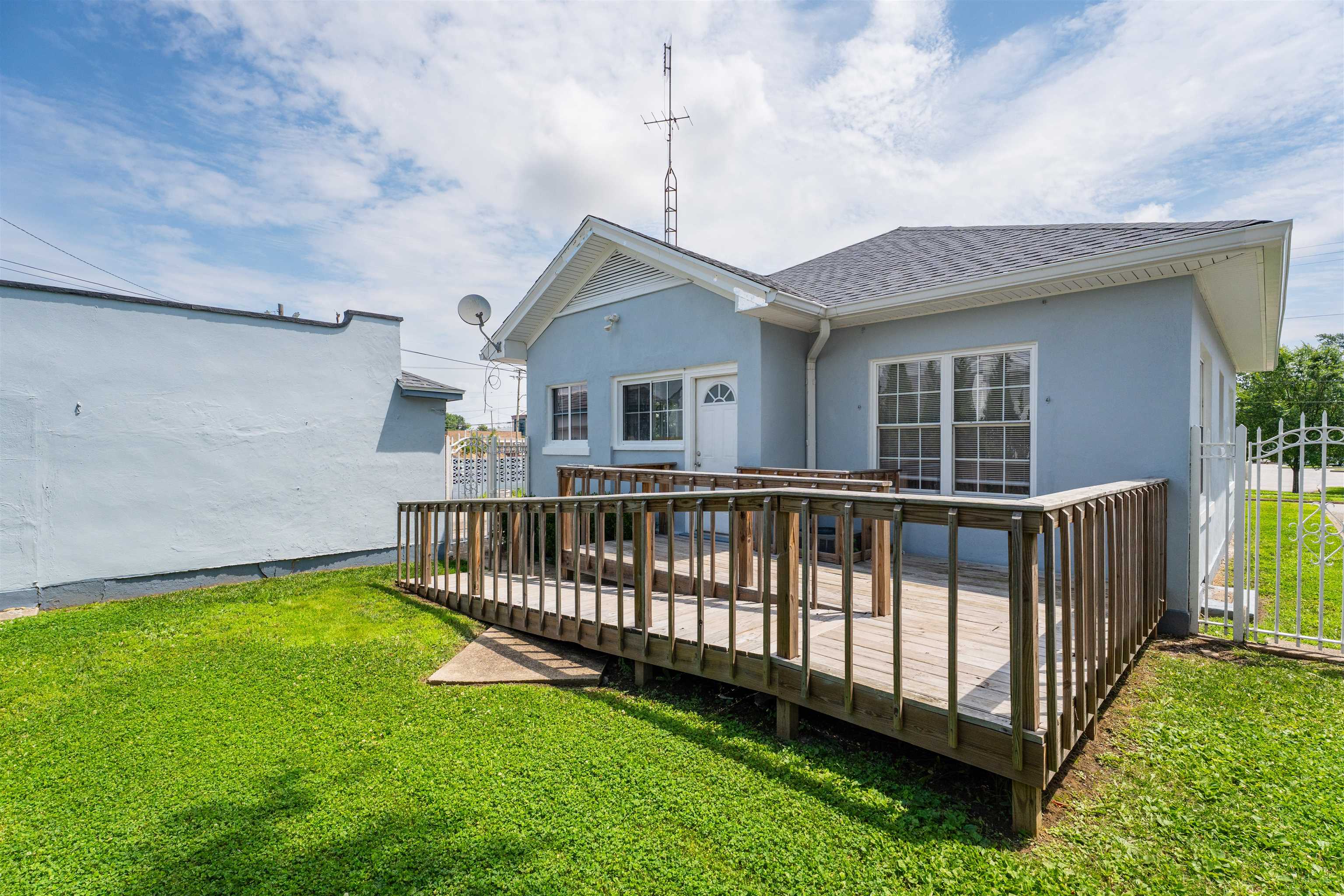 516 Ewing Ct., Owensboro, Kentucky 42301, 3 Bedrooms Bedrooms, ,2 BathroomsBathrooms,Single Family Residence,For Sale,Ewing Ct.,92380