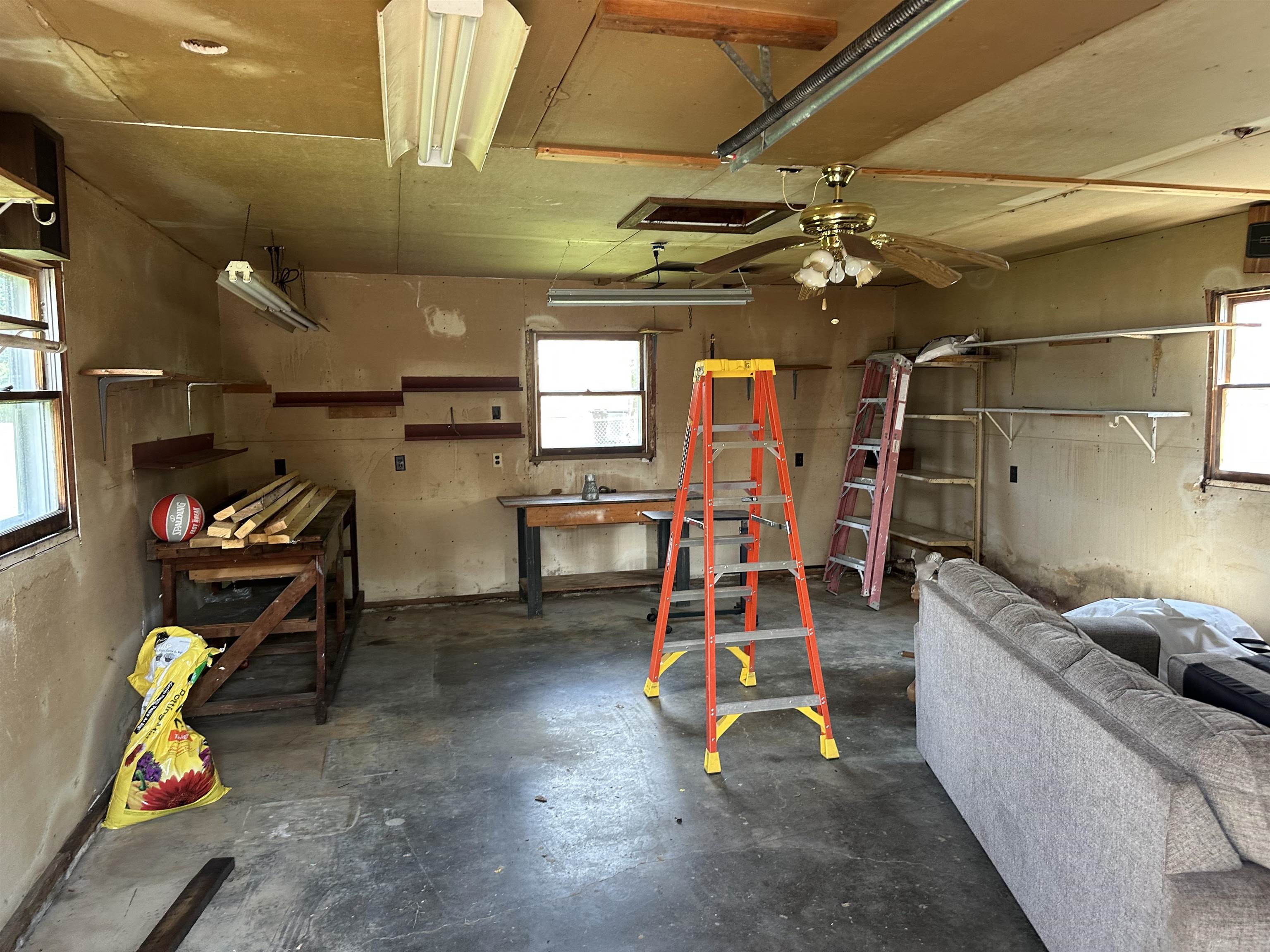2603 Garden Drive, Utica, Kentucky 41376, 3 Bedrooms Bedrooms, ,1 BathroomBathrooms,Single Family Residence,For Sale,Garden Drive,92385