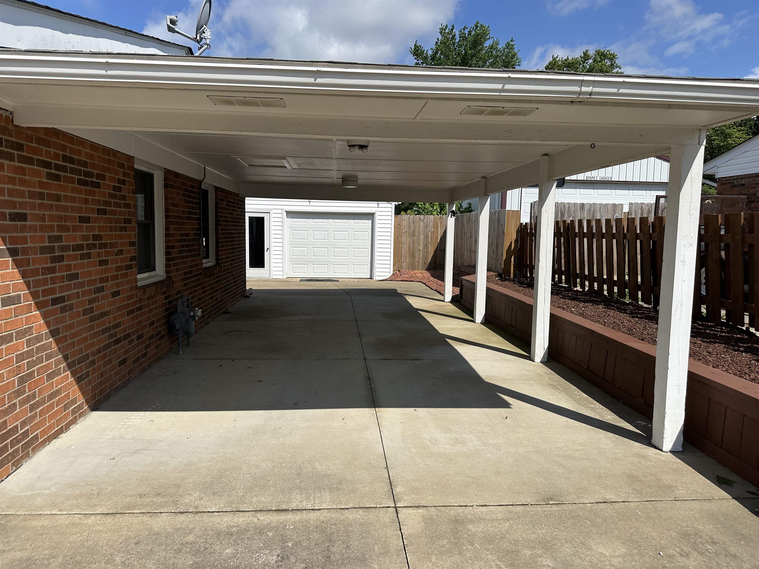 2603 Garden Drive, Utica, Kentucky 41376, 3 Bedrooms Bedrooms, ,1 BathroomBathrooms,Single Family Residence,For Sale,Garden Drive,92385