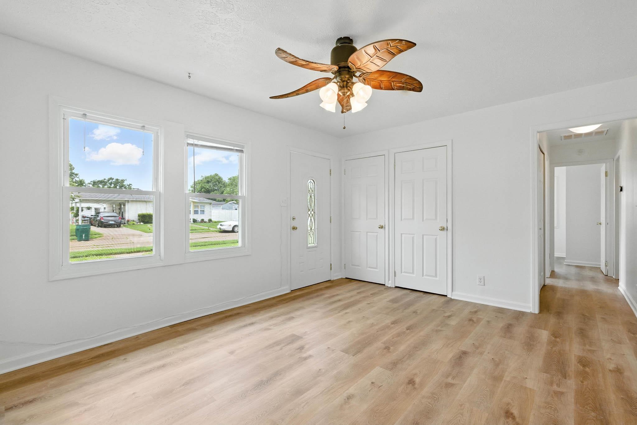 615 Fargo Street, Owensboro, Kentucky 42301, 3 Bedrooms Bedrooms, ,2 BathroomsBathrooms,Single Family Residence,For Sale,Fargo Street,92397