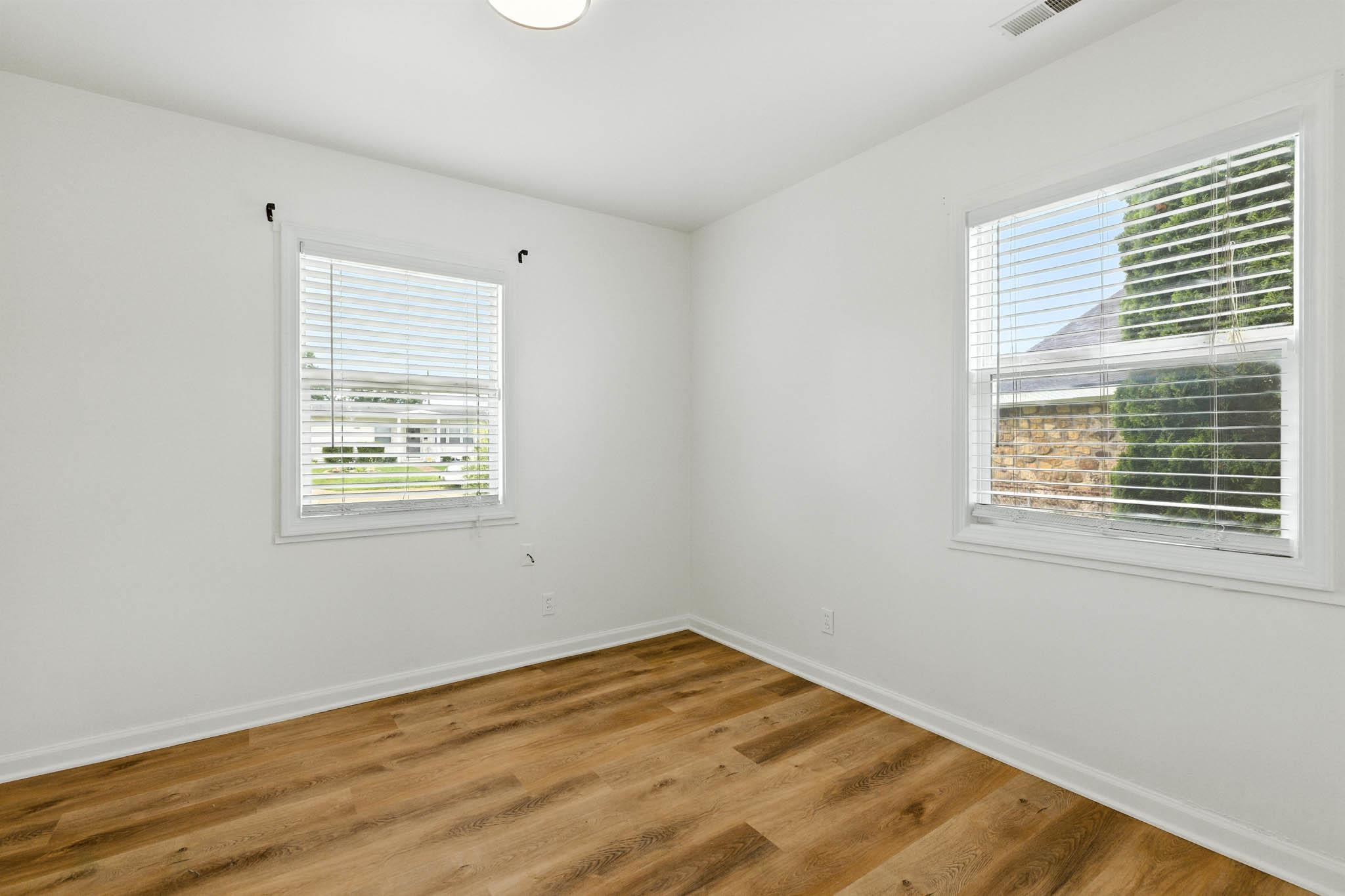 615 Fargo Street, Owensboro, Kentucky 42301, 3 Bedrooms Bedrooms, ,2 BathroomsBathrooms,Single Family Residence,For Sale,Fargo Street,92397