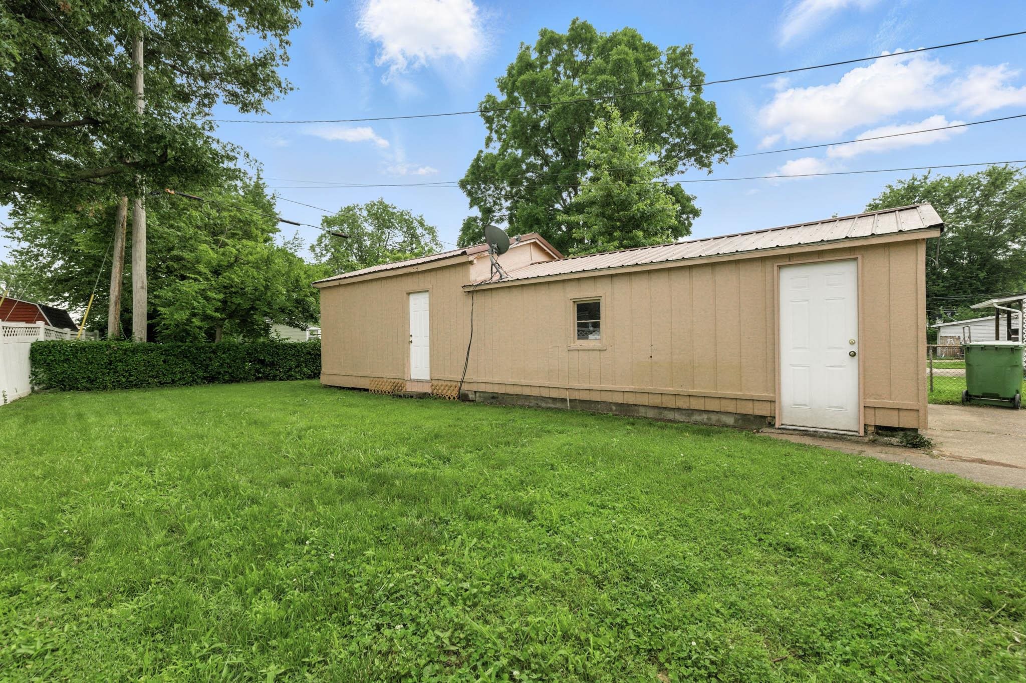 615 Fargo Street, Owensboro, Kentucky 42301, 3 Bedrooms Bedrooms, ,2 BathroomsBathrooms,Single Family Residence,For Sale,Fargo Street,92397