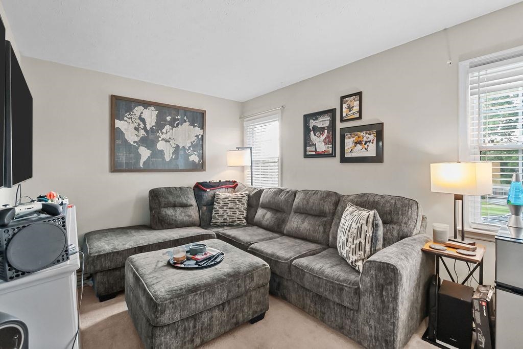 1507 Springdale Dr, Owensboro, Kentucky 42301, 3 Bedrooms Bedrooms, ,2 BathroomsBathrooms,Single Family Residence,For Sale,Springdale Dr,92399