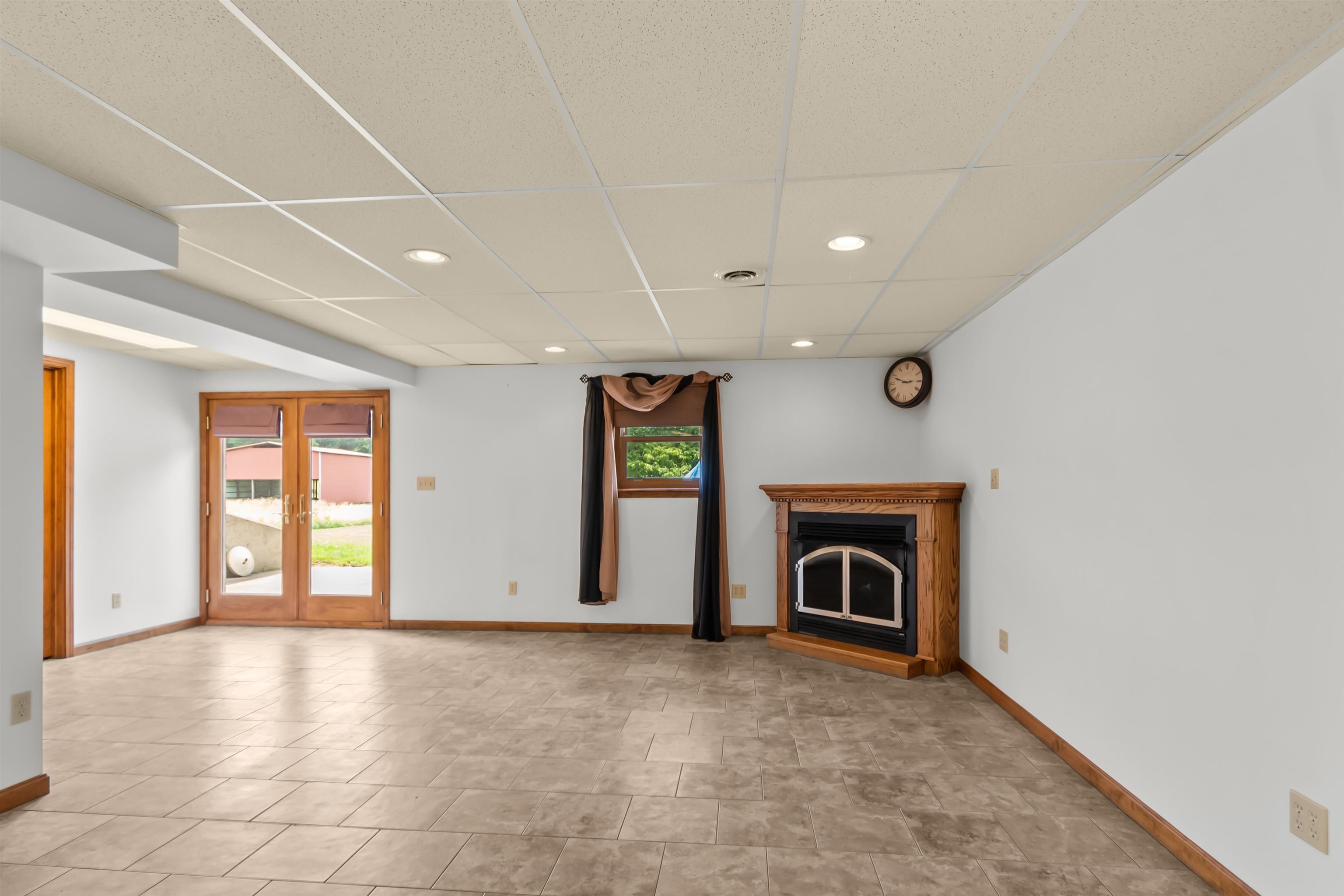 Ventless corner fireplace. Has wall switch & blowers.