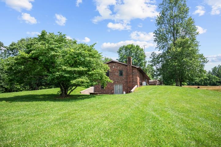 Beautiful Dog Wood has great shade for a summer picnic.