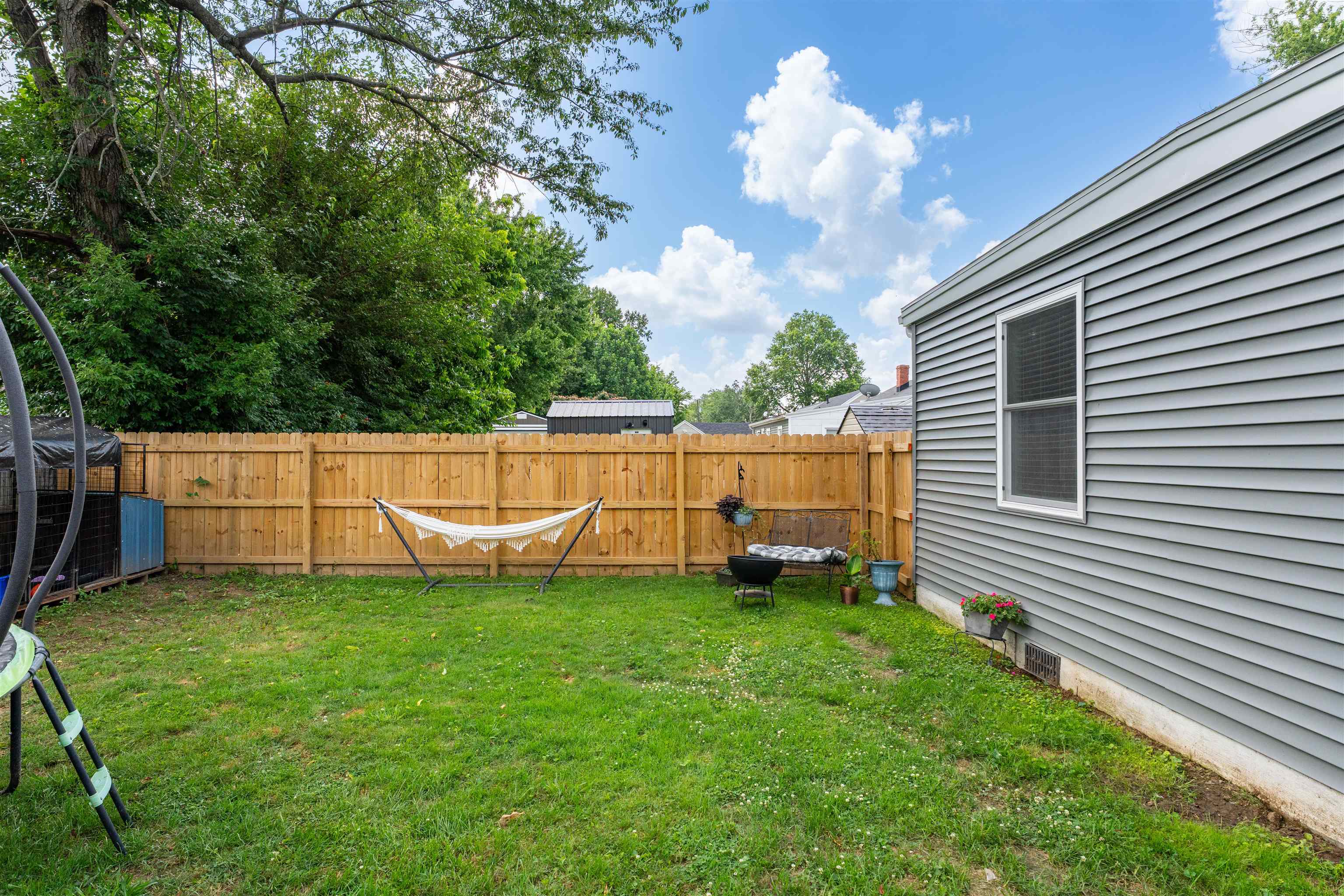 1911 Fleming Ave, Owensboro, Kentucky 42301, 3 Bedrooms Bedrooms, ,2 BathroomsBathrooms,Single Family Residence,For Sale,Fleming Ave,92408