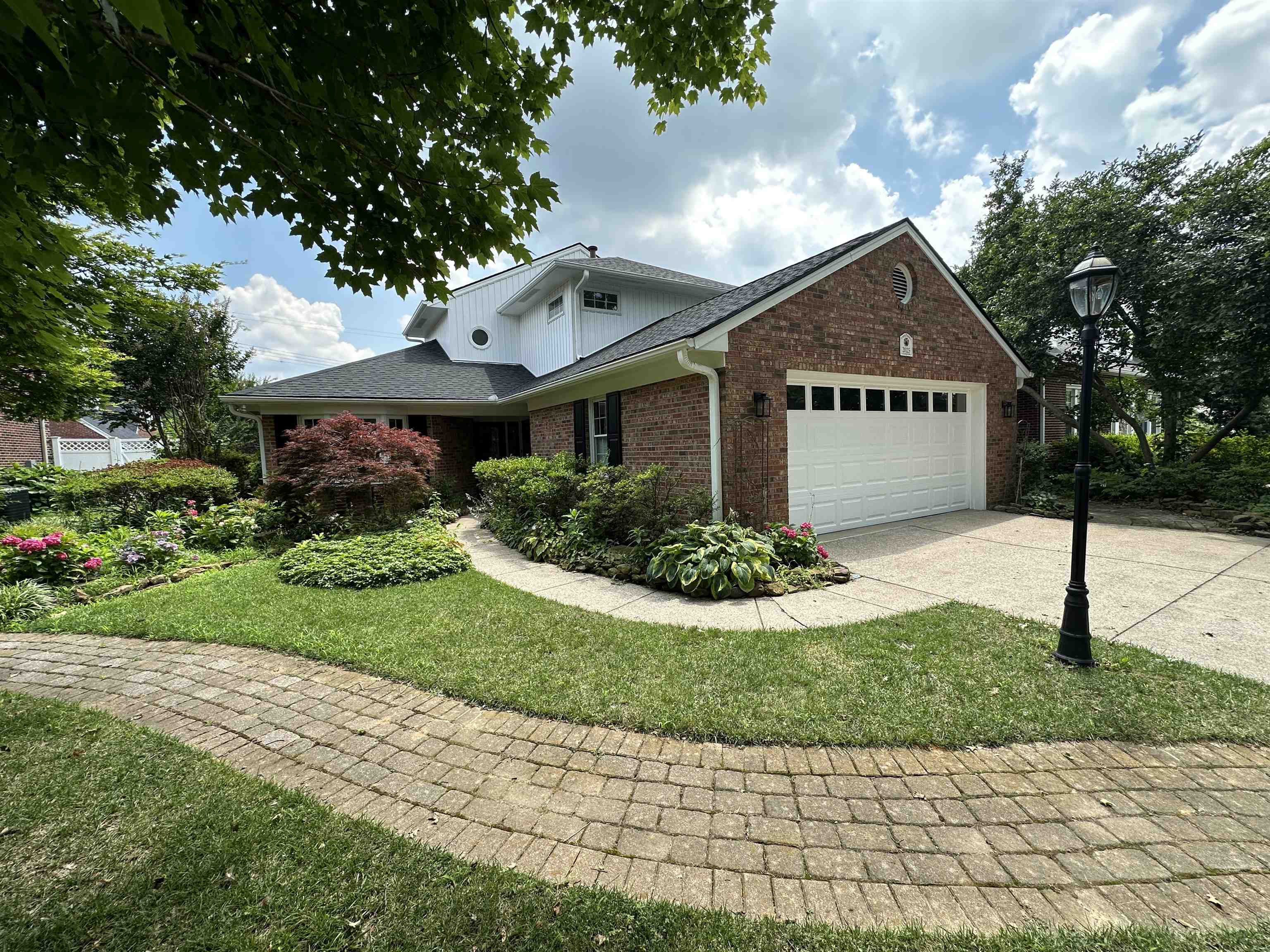 2025 Littlewood Dr, Owensboro, Kentucky 42301, 3 Bedrooms Bedrooms, ,2 BathroomsBathrooms,Single Family Residence,For Sale,Littlewood Dr,92424