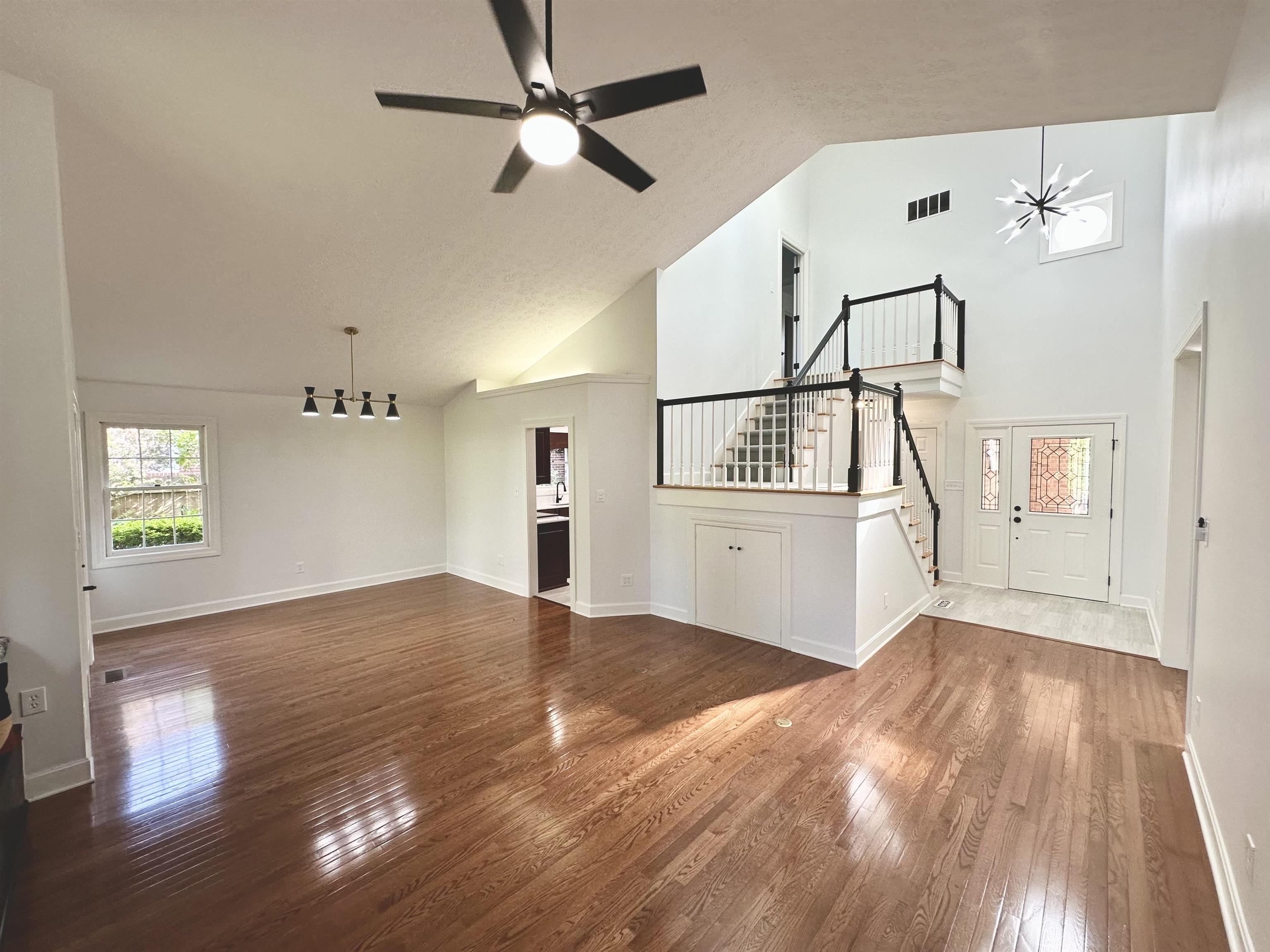 2025 Littlewood Dr, Owensboro, Kentucky 42301, 3 Bedrooms Bedrooms, ,2 BathroomsBathrooms,Single Family Residence,For Sale,Littlewood Dr,92424