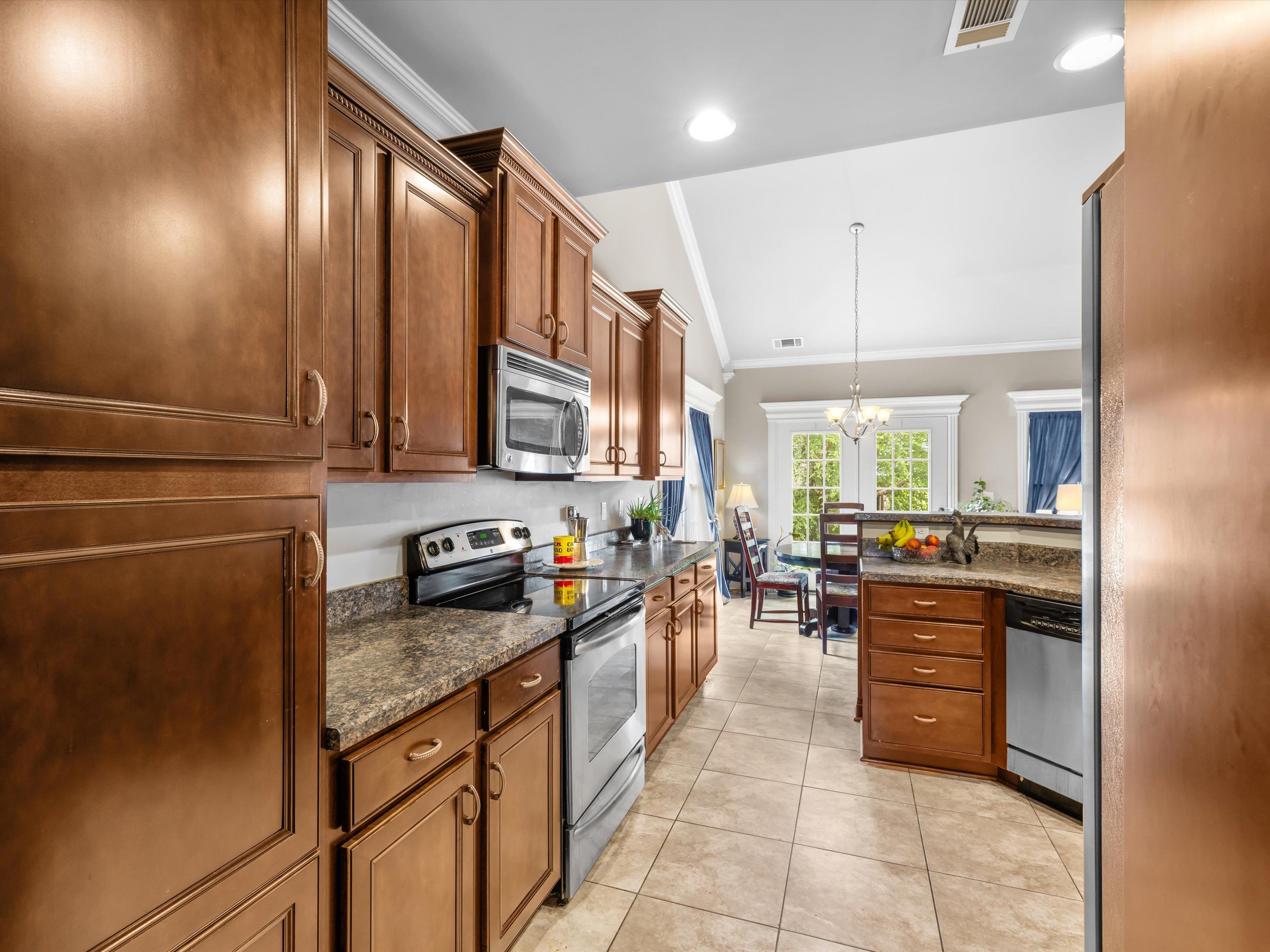 3318 Spring Ridge Parkway, Owensboro, Kentucky 42303, 4 Bedrooms Bedrooms, ,2 BathroomsBathrooms,Single Family Residence,For Sale,Spring Ridge Parkway,92433