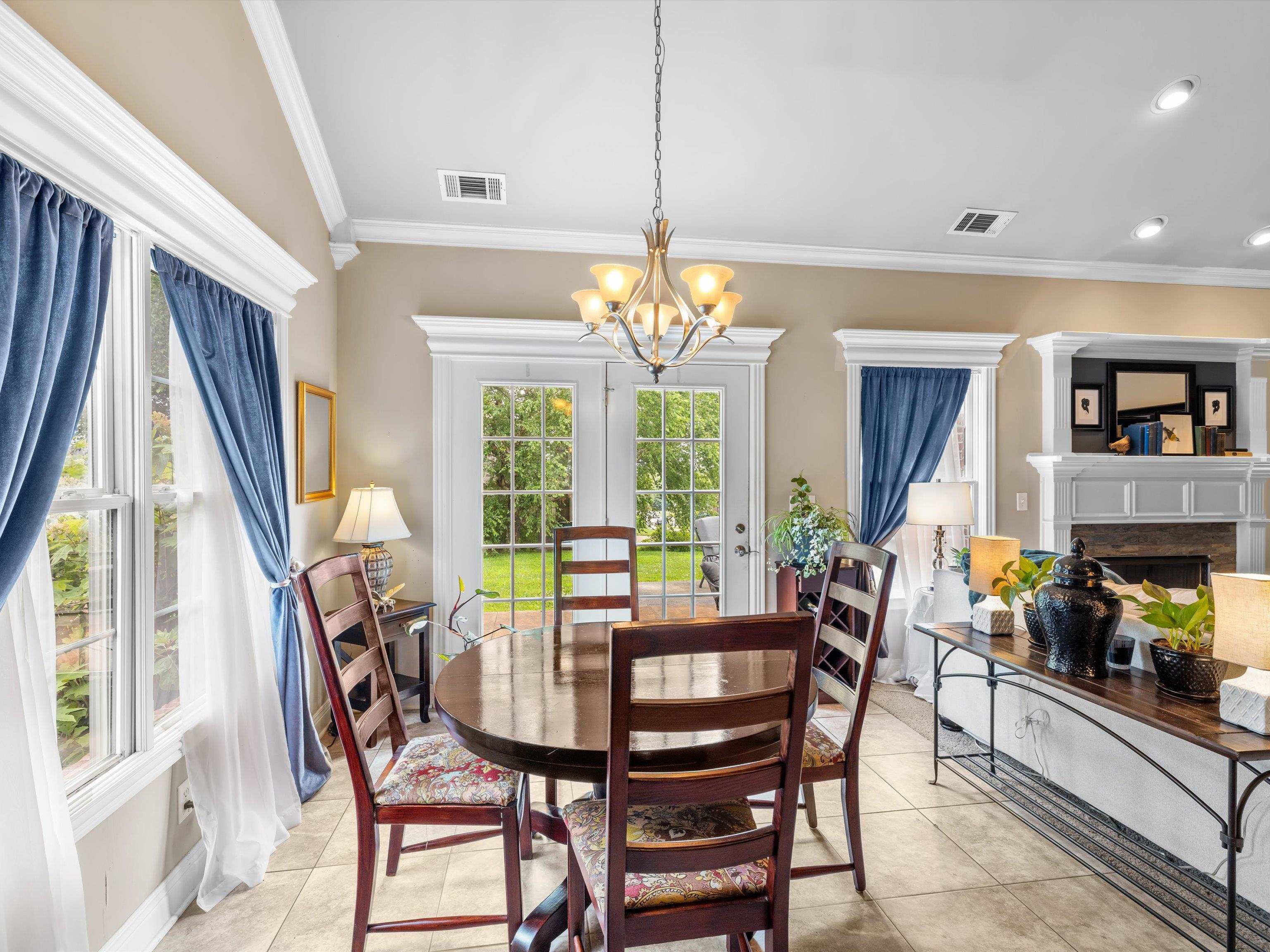 3318 Spring Ridge Parkway, Owensboro, Kentucky 42303, 4 Bedrooms Bedrooms, ,2 BathroomsBathrooms,Single Family Residence,For Sale,Spring Ridge Parkway,92433