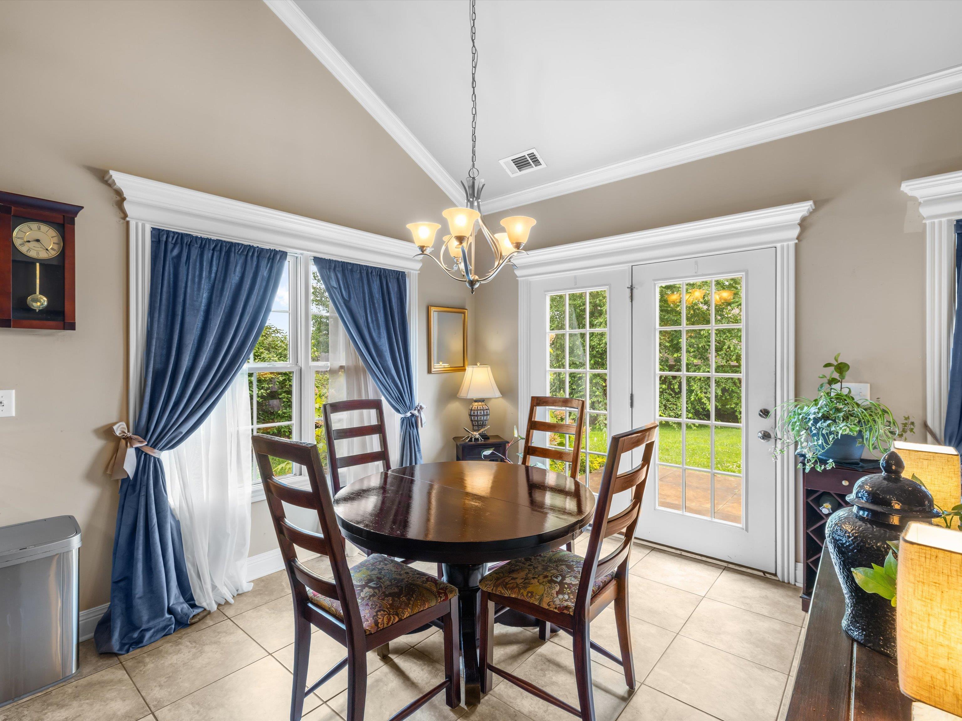 3318 Spring Ridge Parkway, Owensboro, Kentucky 42303, 4 Bedrooms Bedrooms, ,2 BathroomsBathrooms,Single Family Residence,For Sale,Spring Ridge Parkway,92433