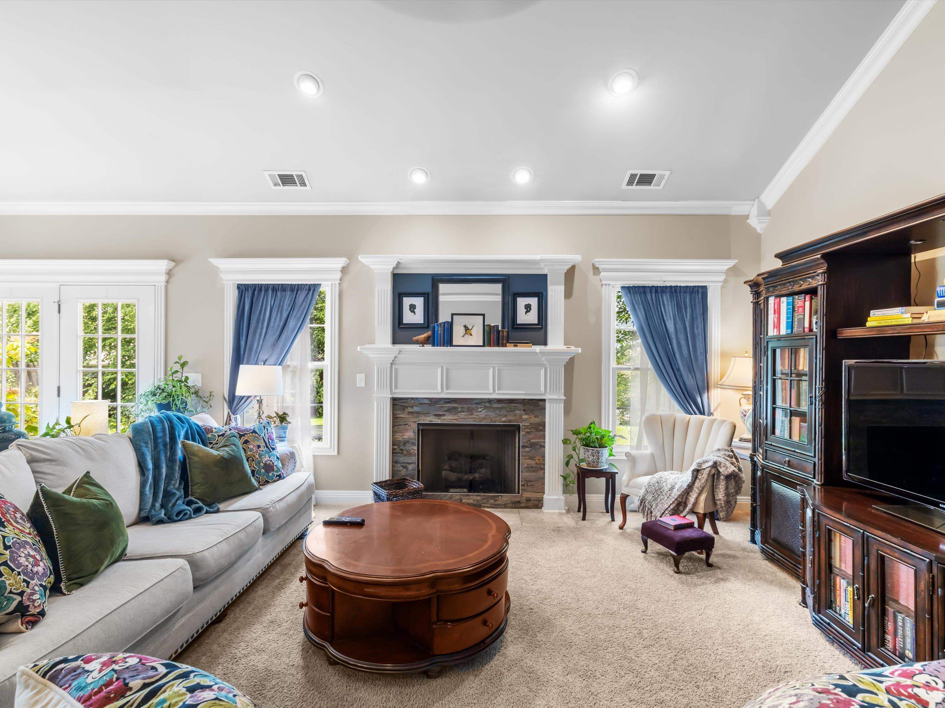 3318 Spring Ridge Parkway, Owensboro, Kentucky 42303, 4 Bedrooms Bedrooms, ,2 BathroomsBathrooms,Single Family Residence,For Sale,Spring Ridge Parkway,92433